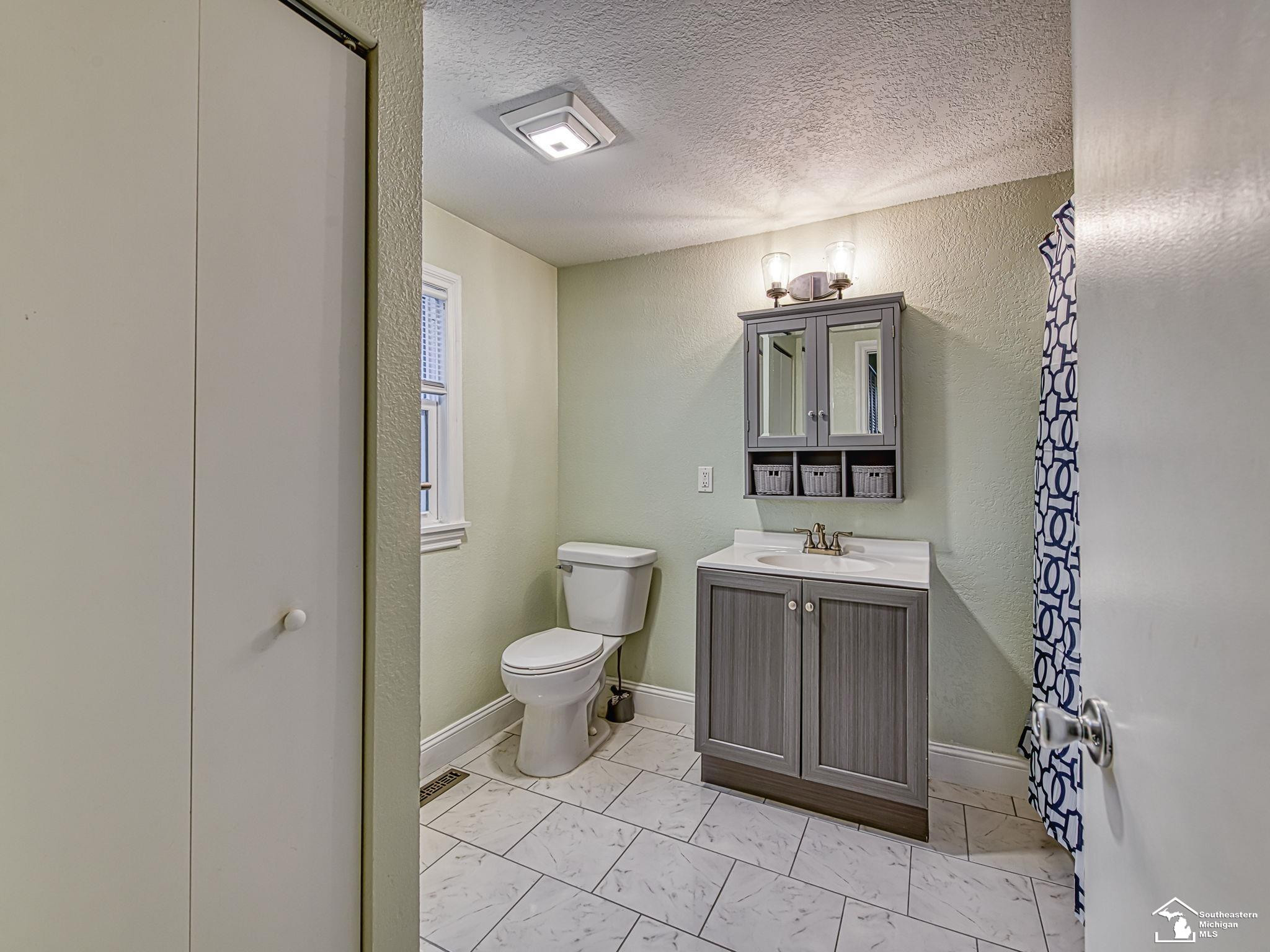 3157 Maplewood Avenue, Lambertville, MI 48144 — Photo 21