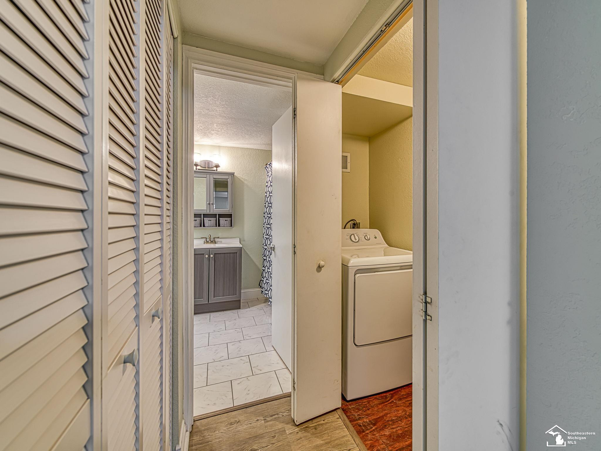 3157 Maplewood Avenue, Lambertville, MI 48144 — Photo 22