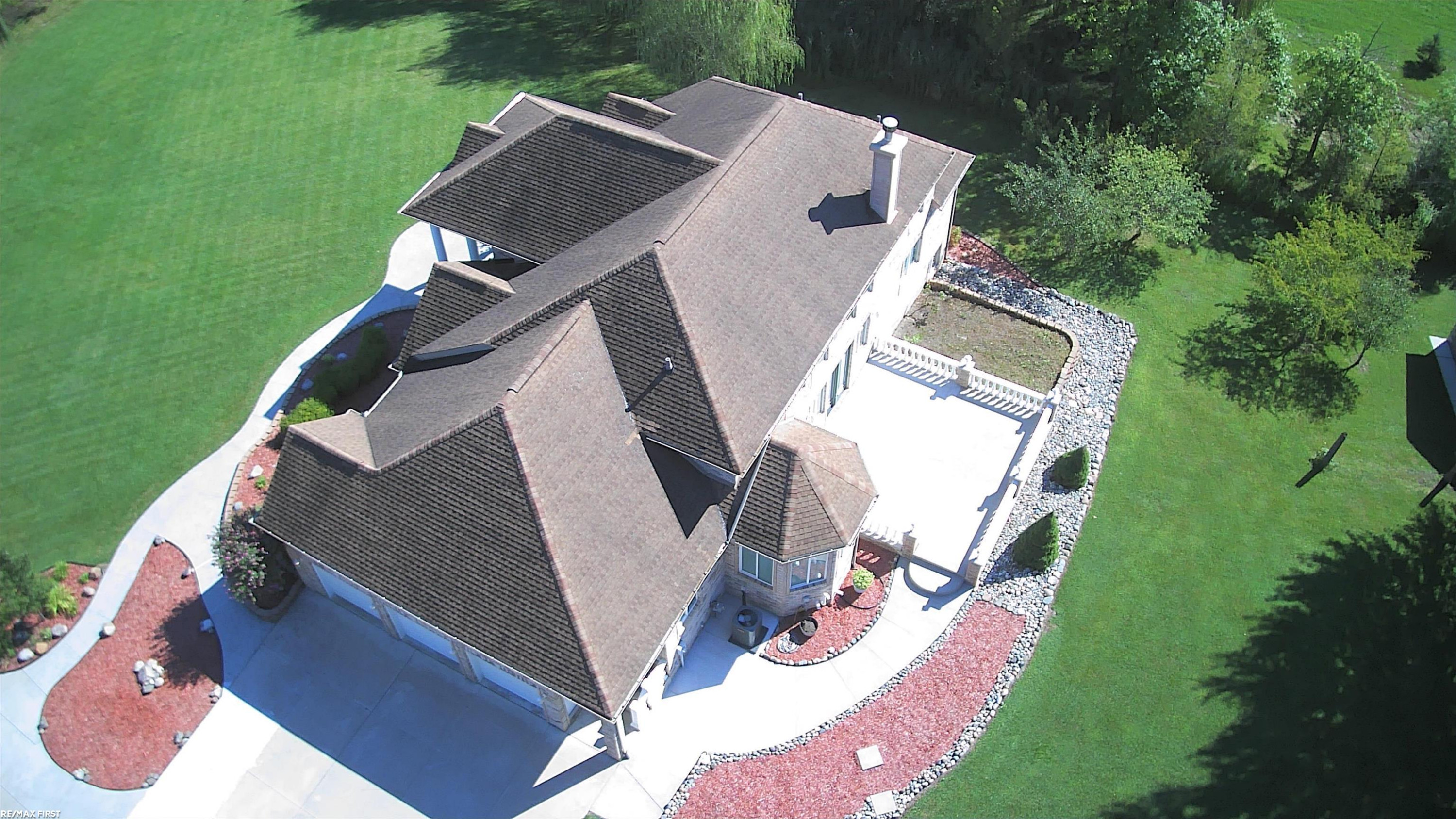 400 ERomeo road Road, MI — Photo 12
