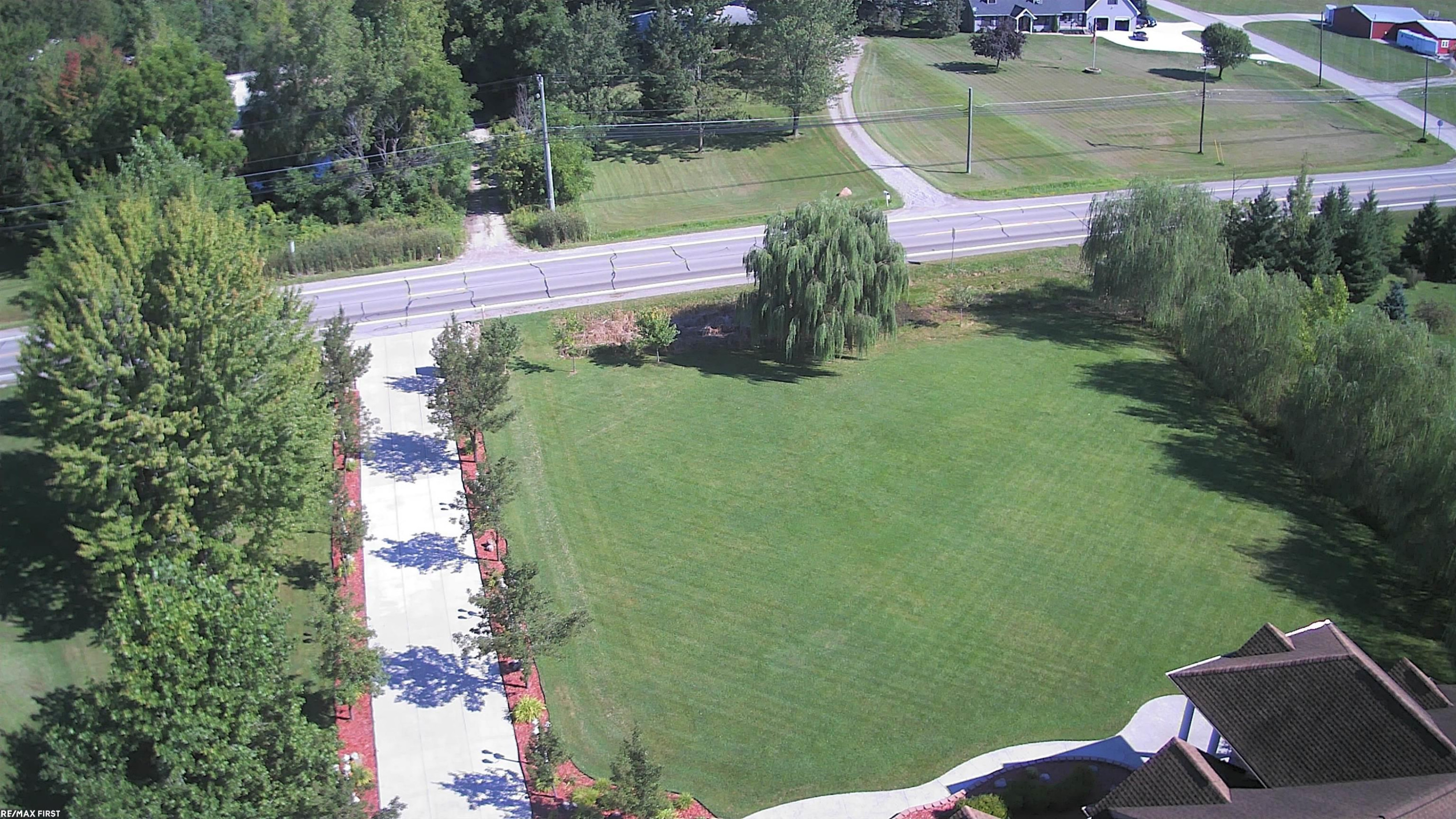 400 ERomeo road Road, MI — Photo 18