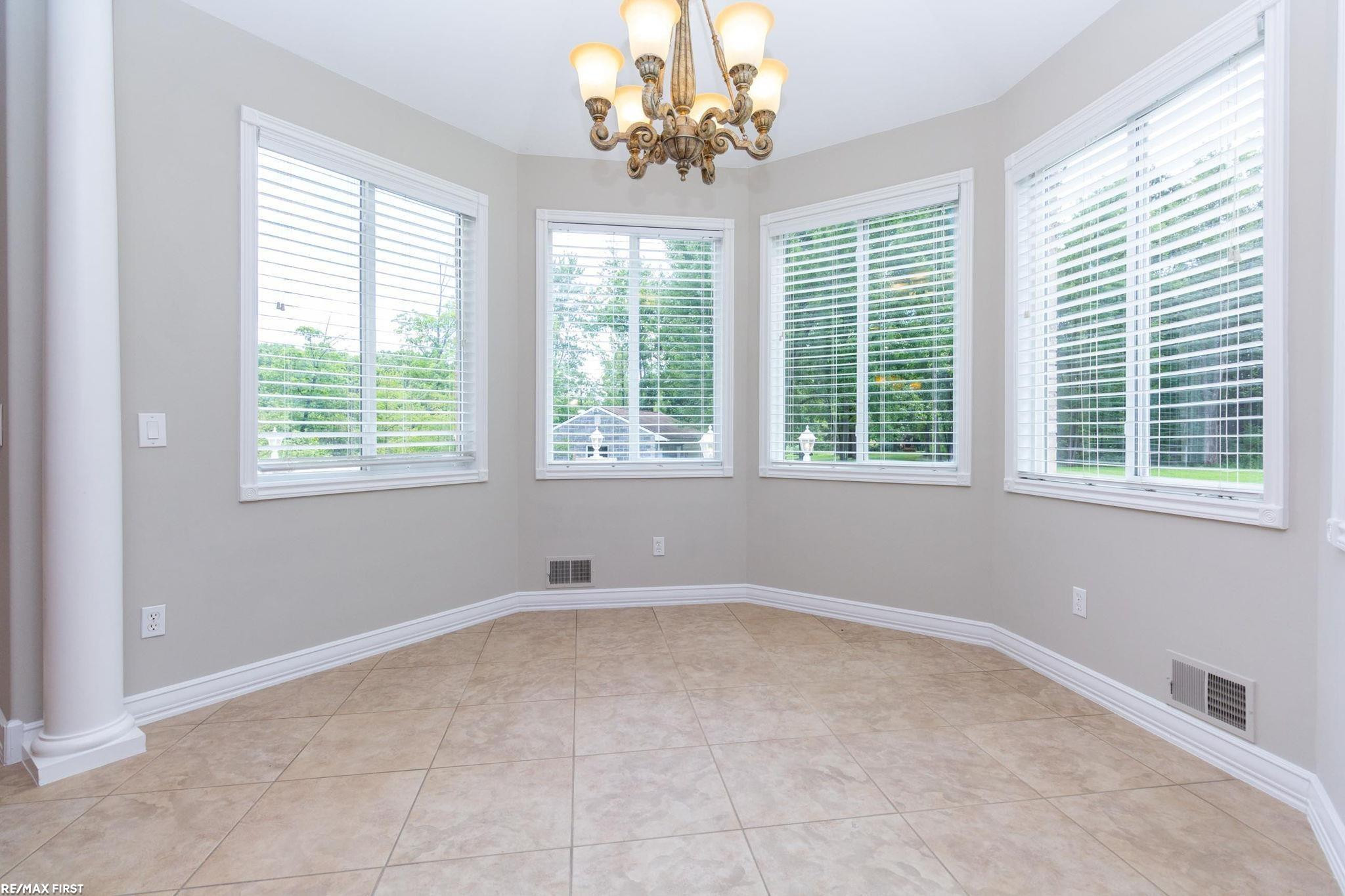 400 ERomeo road Road, MI — Photo 41