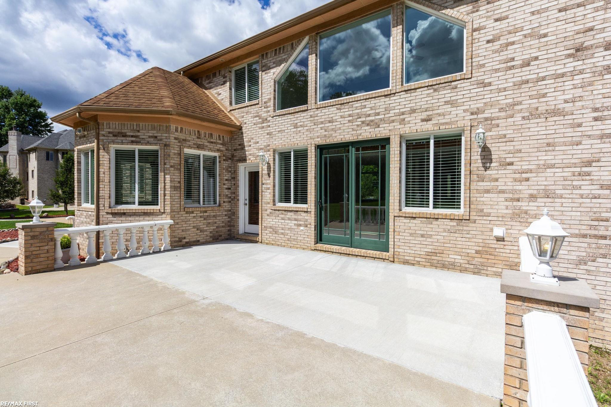 400 ERomeo road Road, MI — Photo 84
