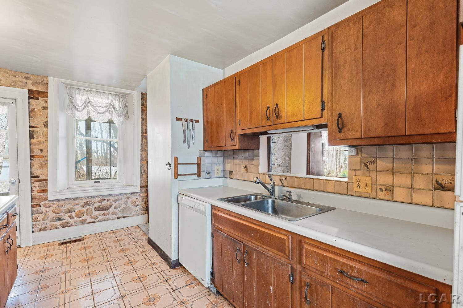 7075 W M 50 Highway, Onsted, MI 49265 — Photo 12