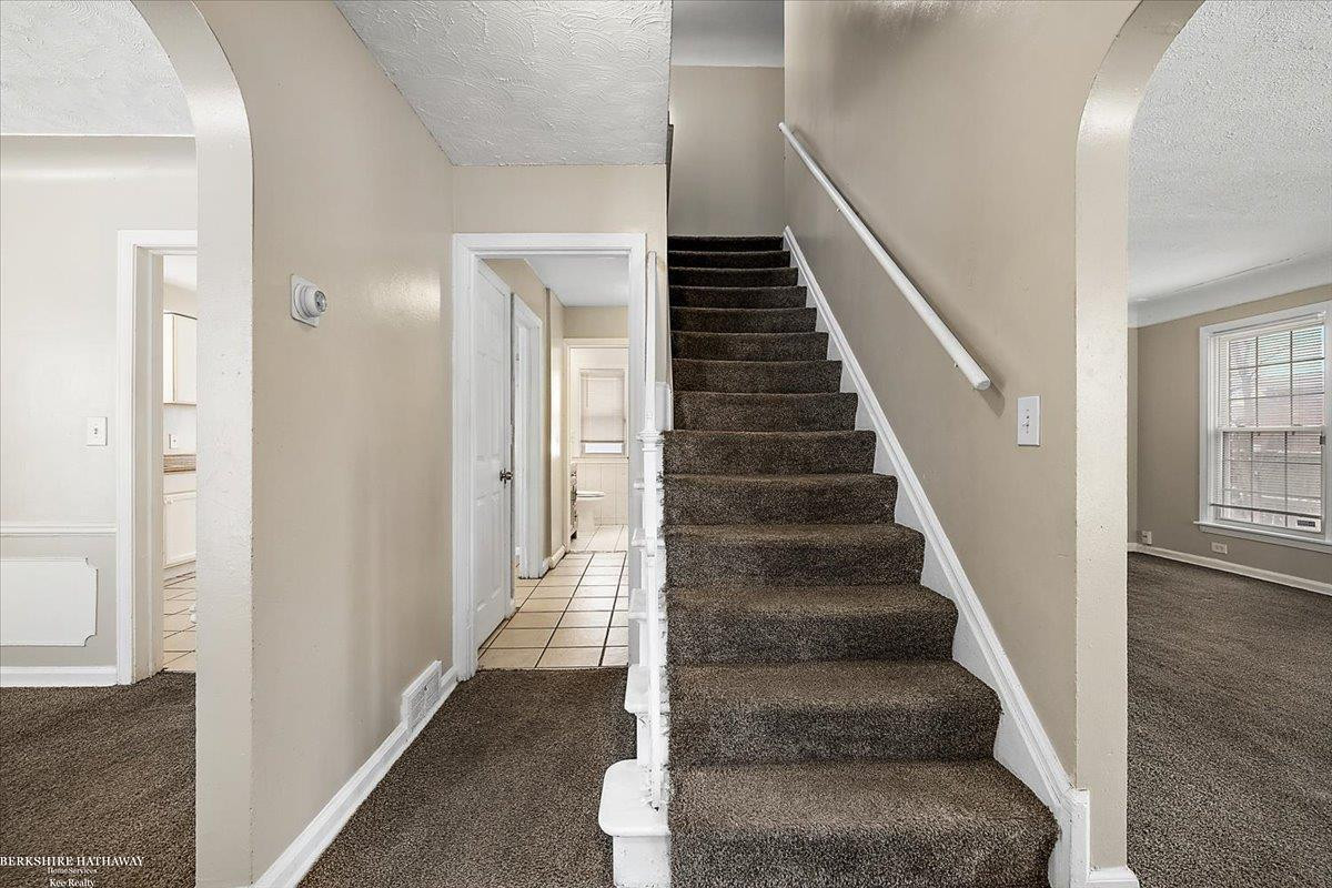 9364 E Outer Drive, Detroit, MI 48213 — Photo 6