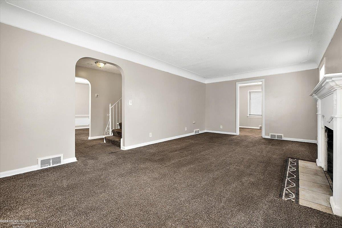 9364 E Outer Drive, Detroit, MI 48213 — Photo 9