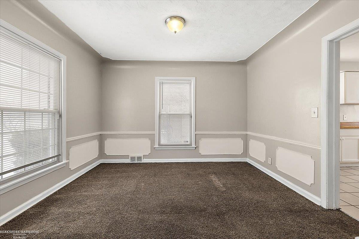 9364 E Outer Drive, Detroit, MI 48213 — Photo 10