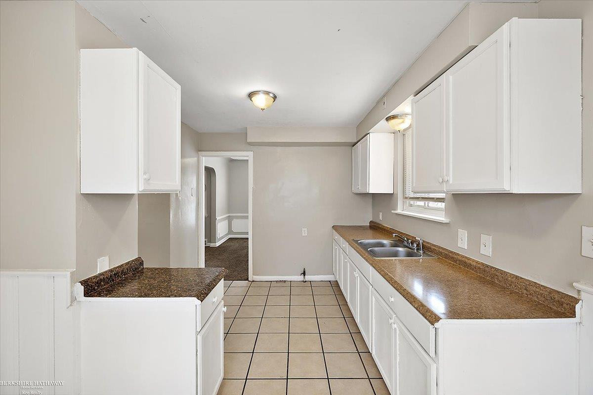 9364 E Outer Drive, Detroit, MI 48213 — Photo 14
