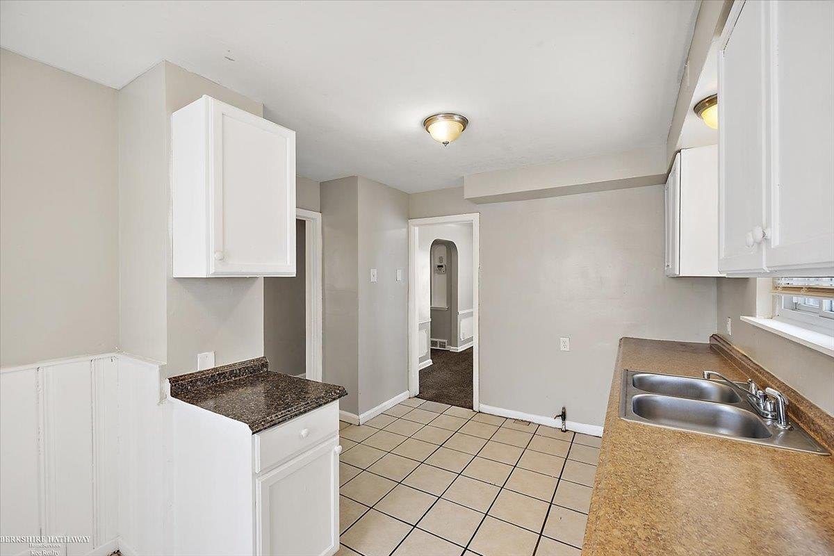 9364 E Outer Drive, Detroit, MI 48213 — Photo 15