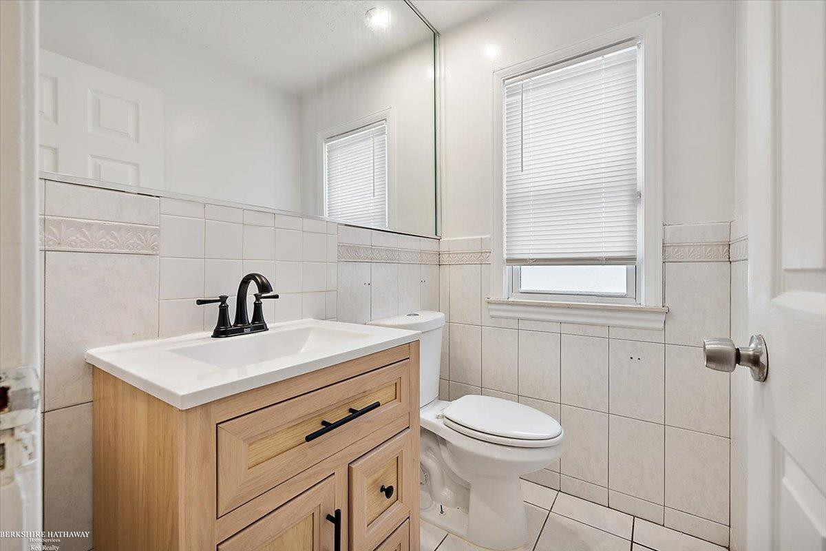 9364 E Outer Drive, Detroit, MI 48213 — Photo 19