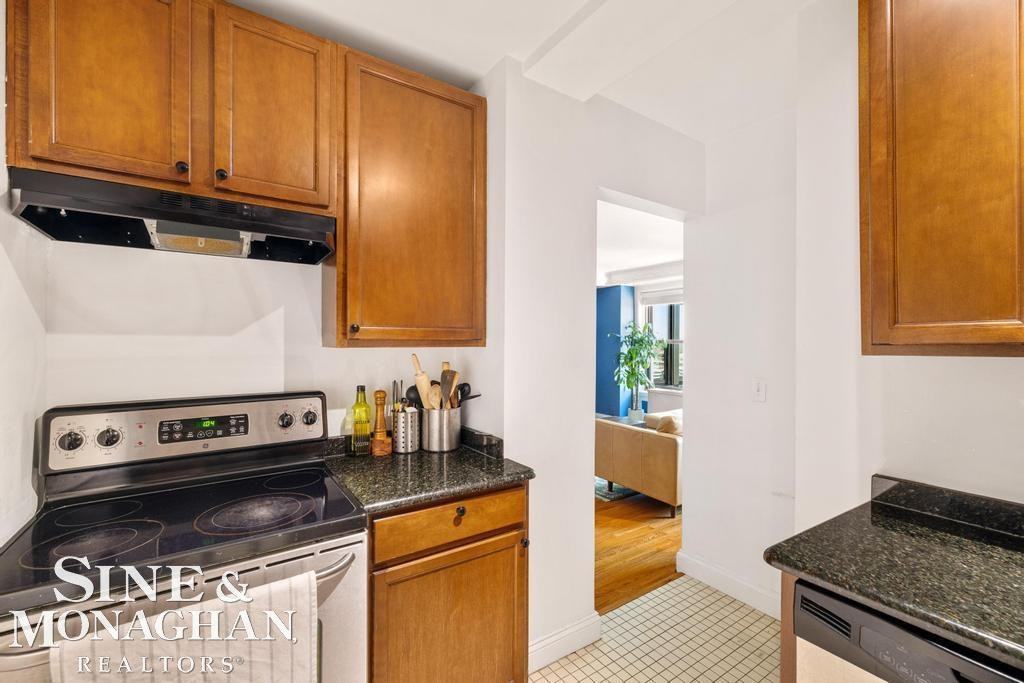 15 E Kirby Street, 1228, Detroit, MI 48202 — Photo 41