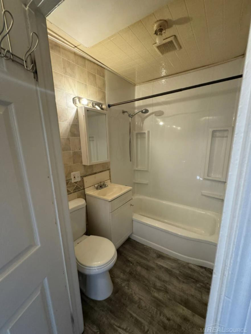 8101 Rivard Avenue, Warren, MI 48089 — Photo 5