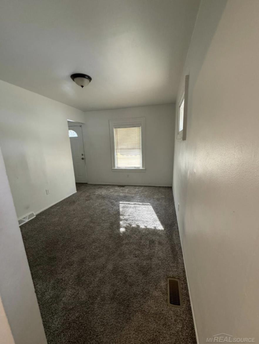 8101 Rivard Avenue, Warren, MI 48089 — Photo 6