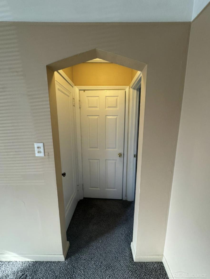 8101 Rivard Avenue, Warren, MI 48089 — Photo 10