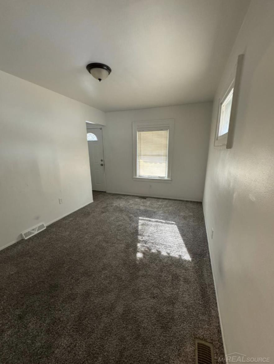 8101 Rivard Avenue, Warren, MI 48089 — Photo 11