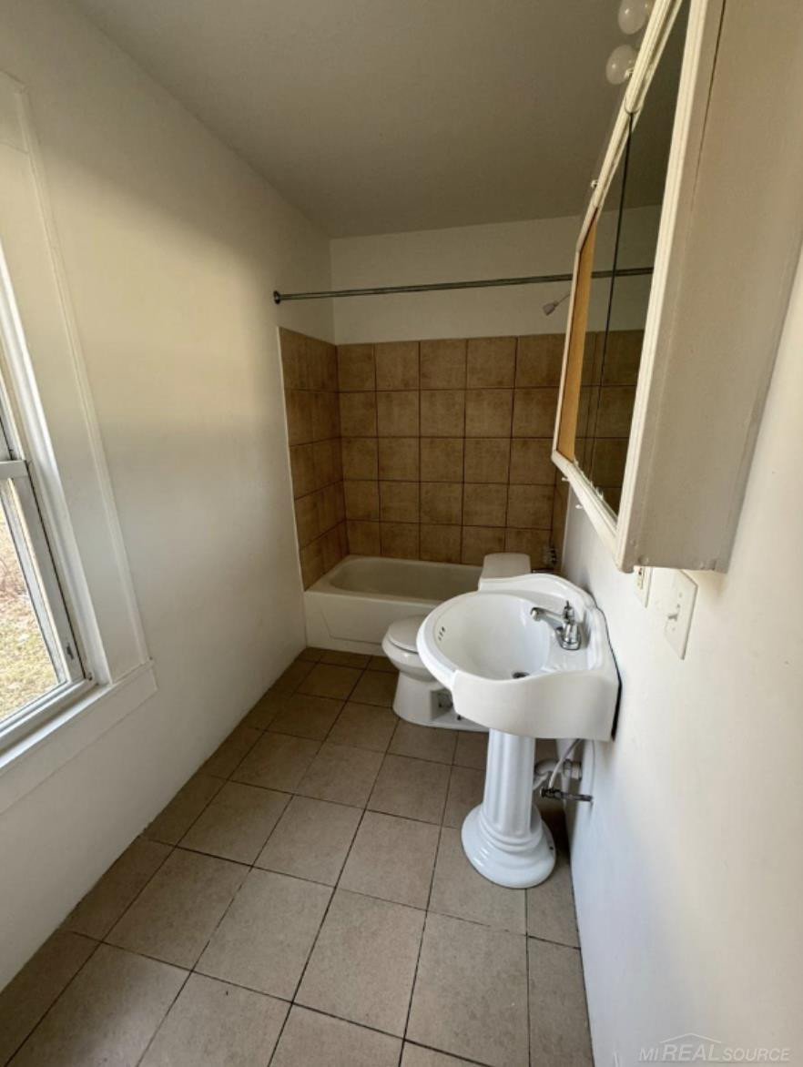 8101 Rivard Avenue, Warren, MI 48089 — Photo 16