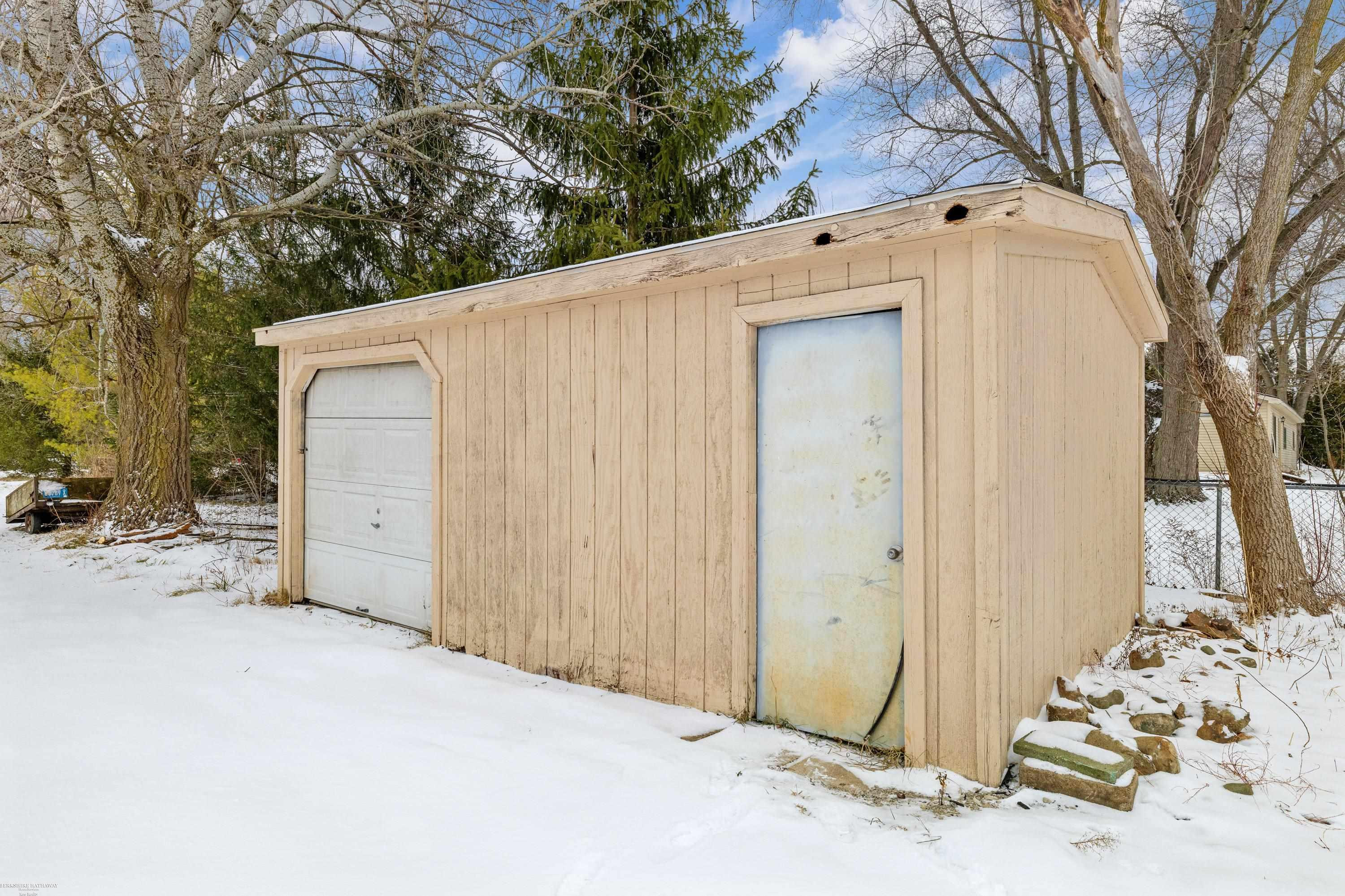 16445 29 Mile Rd Road, MI — Photo 36