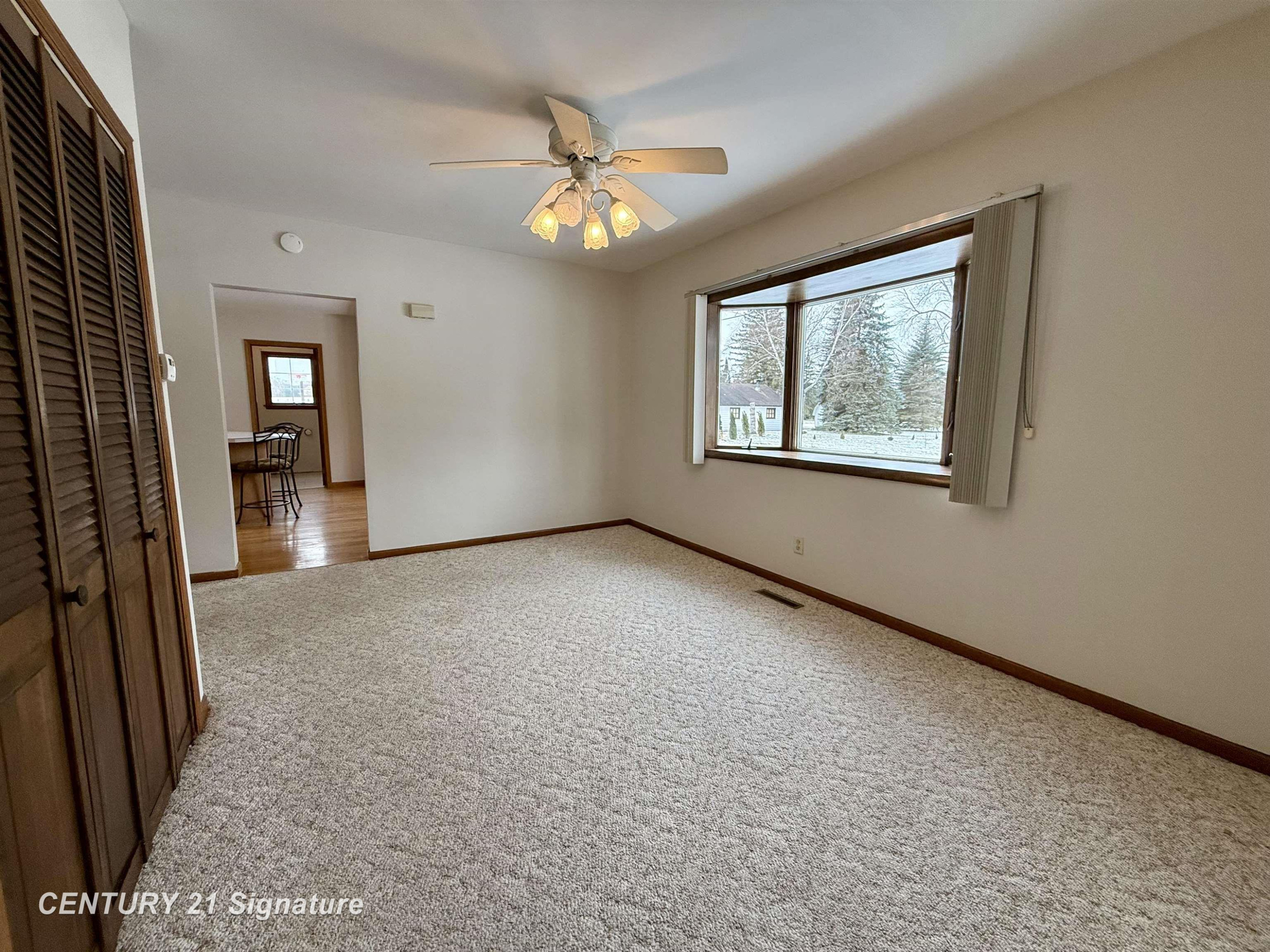 217 Schust Road, Saginaw, MI 48604 — Photo 6
