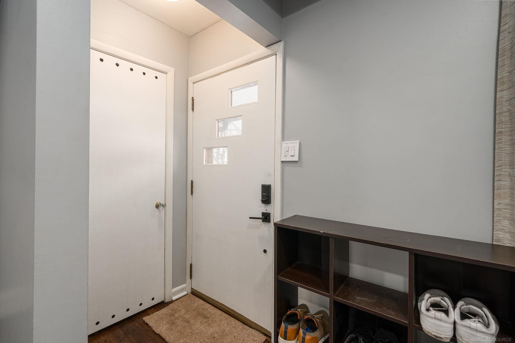 526 Girard Avenue, Royal Oak, MI 48073 — Photo 3