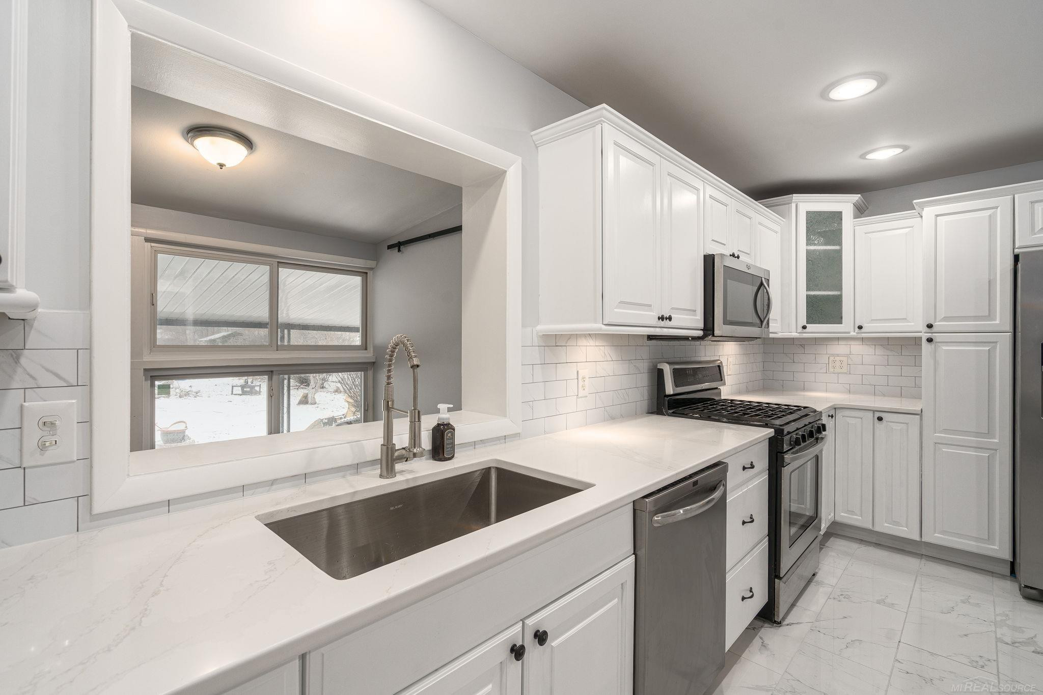 526 Girard Avenue, Royal Oak, MI 48073 — Photo 15