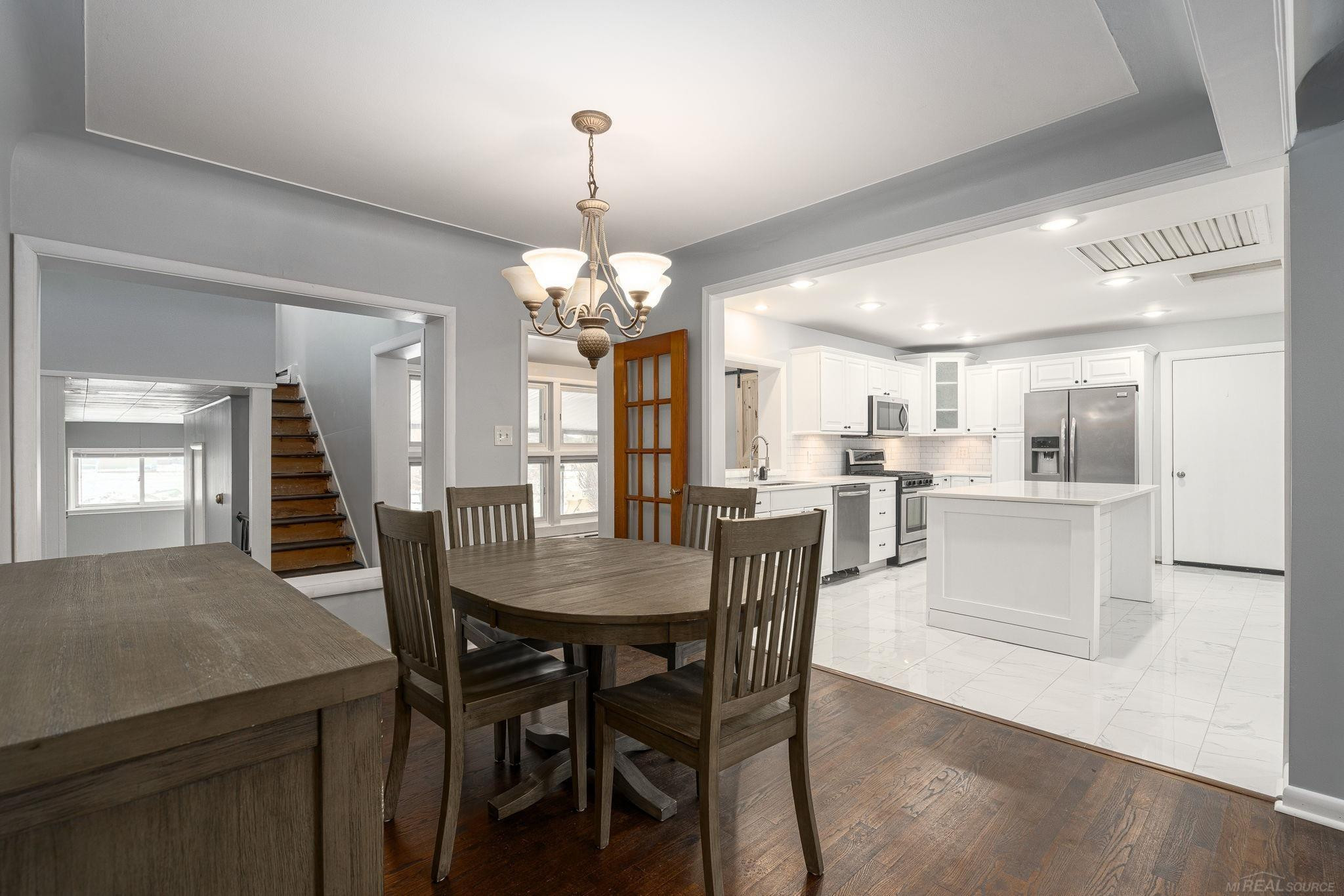 526 Girard Avenue, Royal Oak, MI 48073 — Photo 17