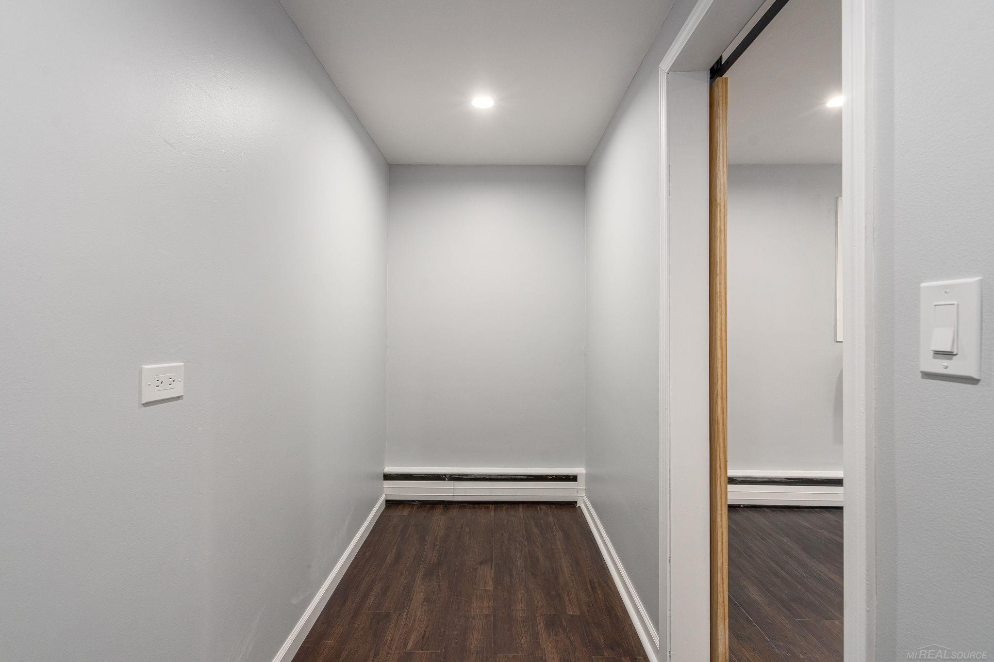 526 Girard Avenue, Royal Oak, MI 48073 — Photo 23