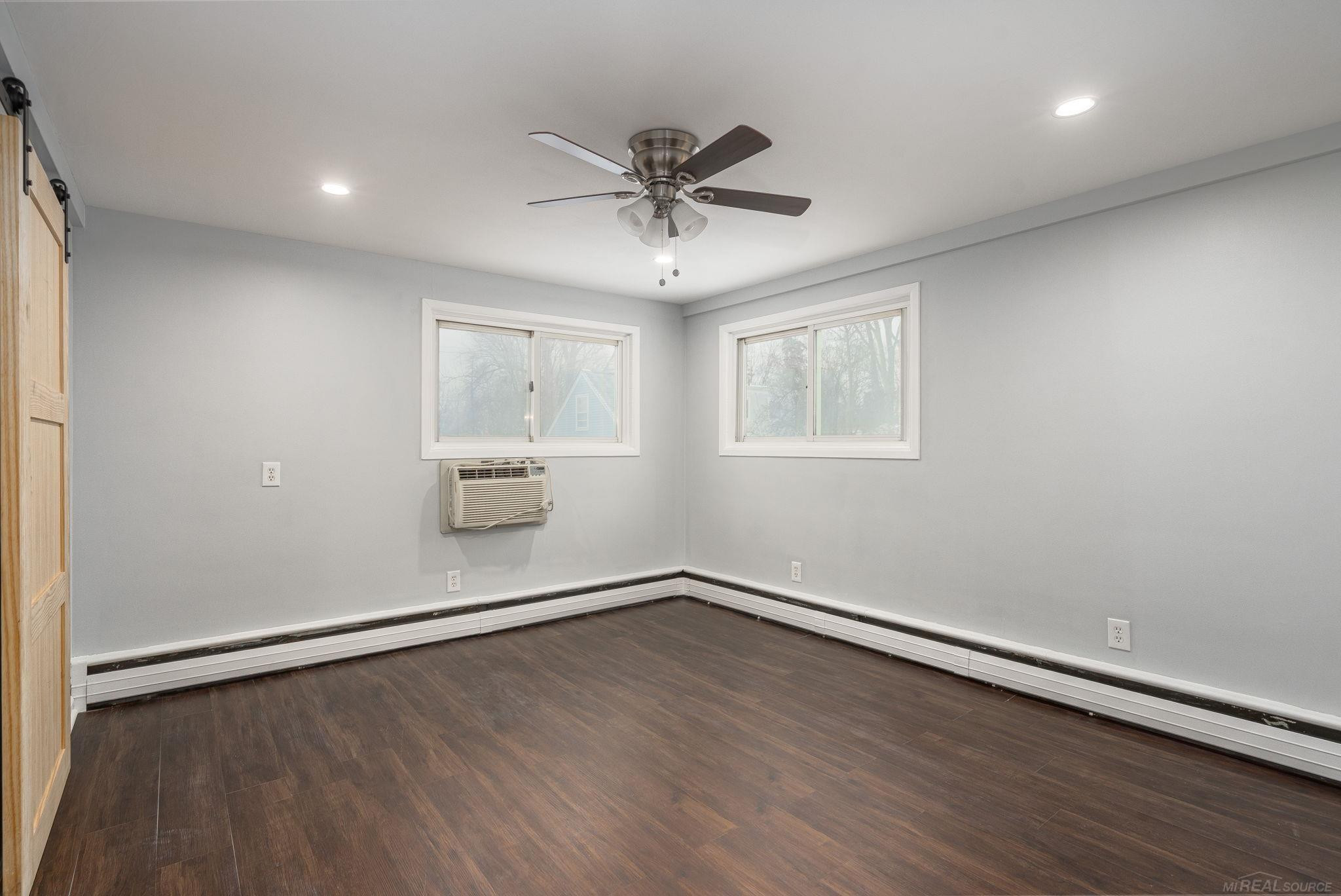 526 Girard Avenue, Royal Oak, MI 48073 — Photo 29