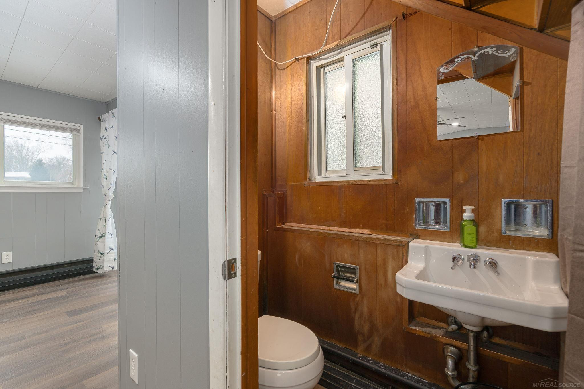 526 Girard Avenue, Royal Oak, MI 48073 — Photo 41