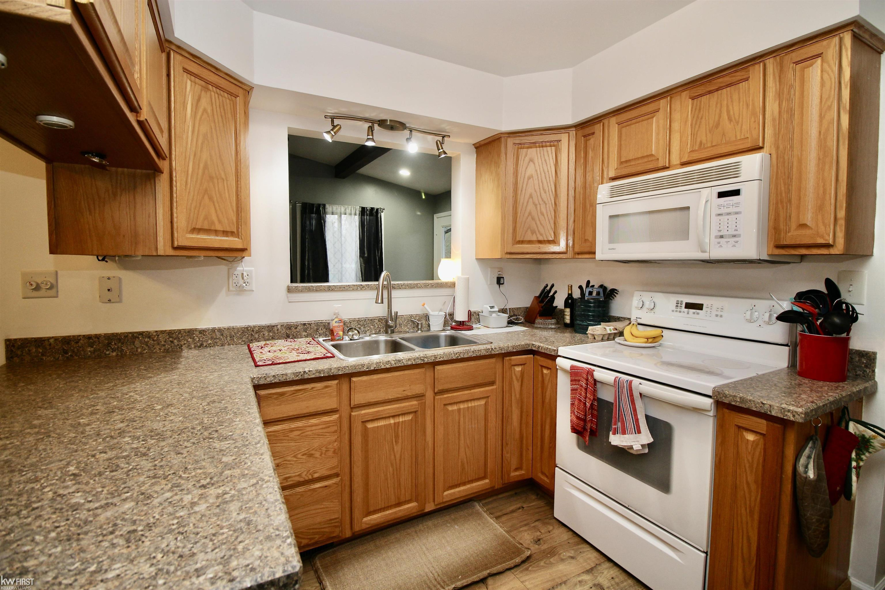 6355 Mckinley Road, Flushing, MI 48433 — Photo 14