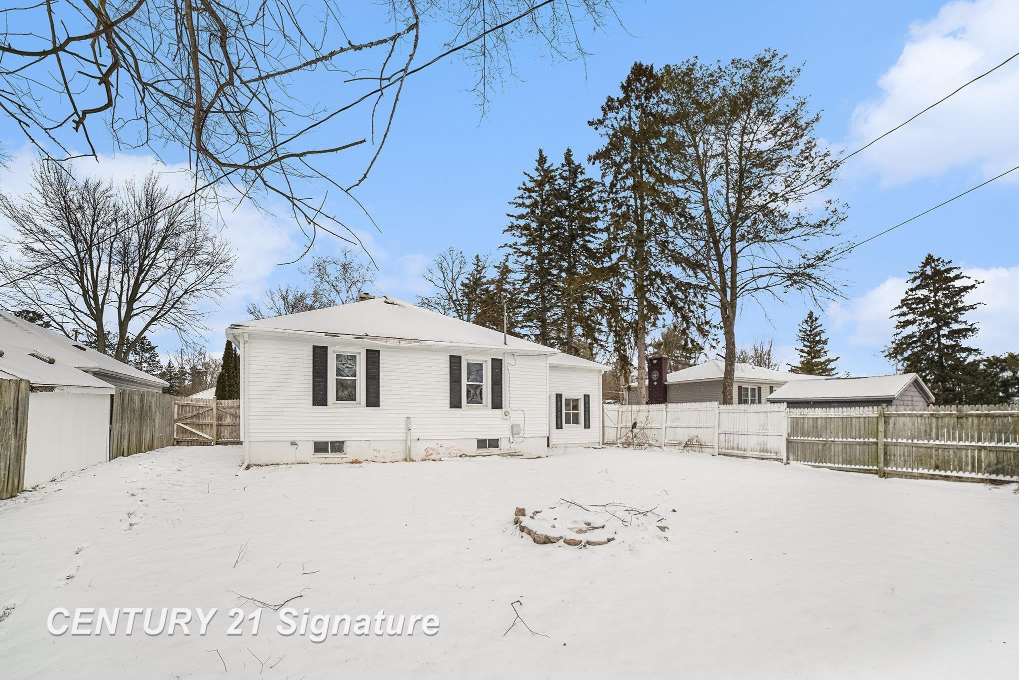 204 E North Street, Saint Charles, MI 48655 — Photo 24