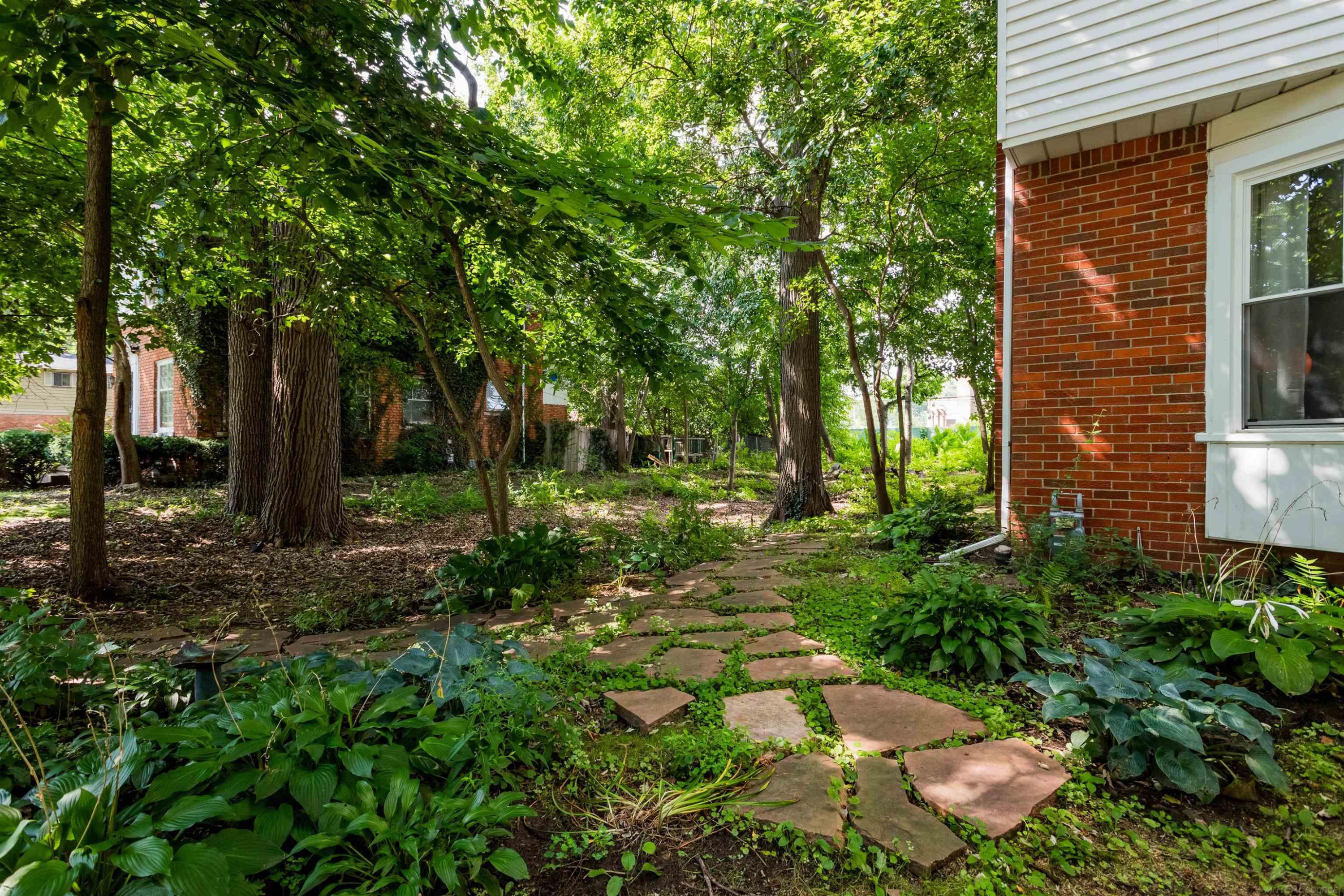2444 Woodstock Drive, Detroit, MI 48203 — Photo 4