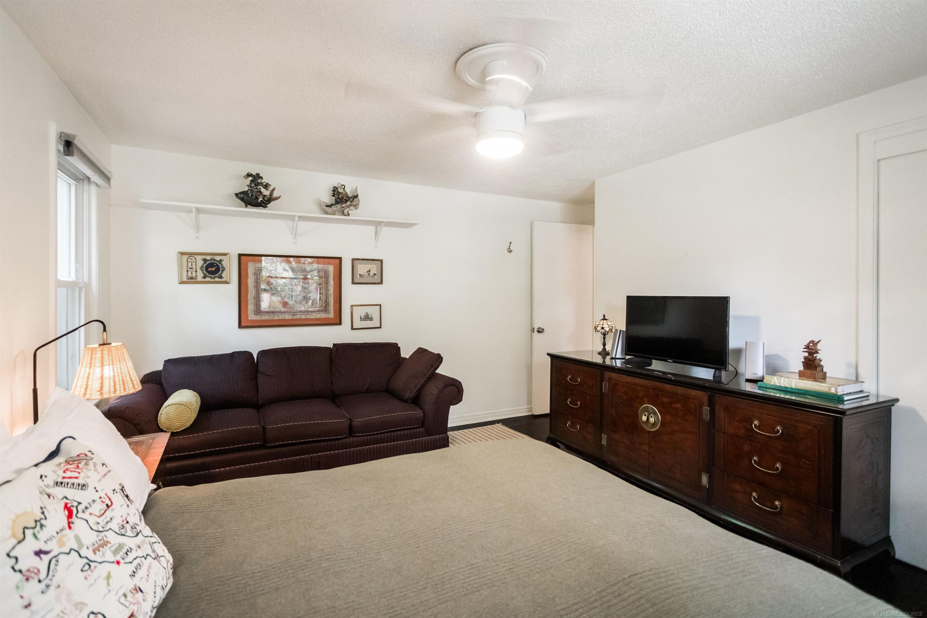 2444 Woodstock Drive, Detroit, MI 48203 — Photo 22