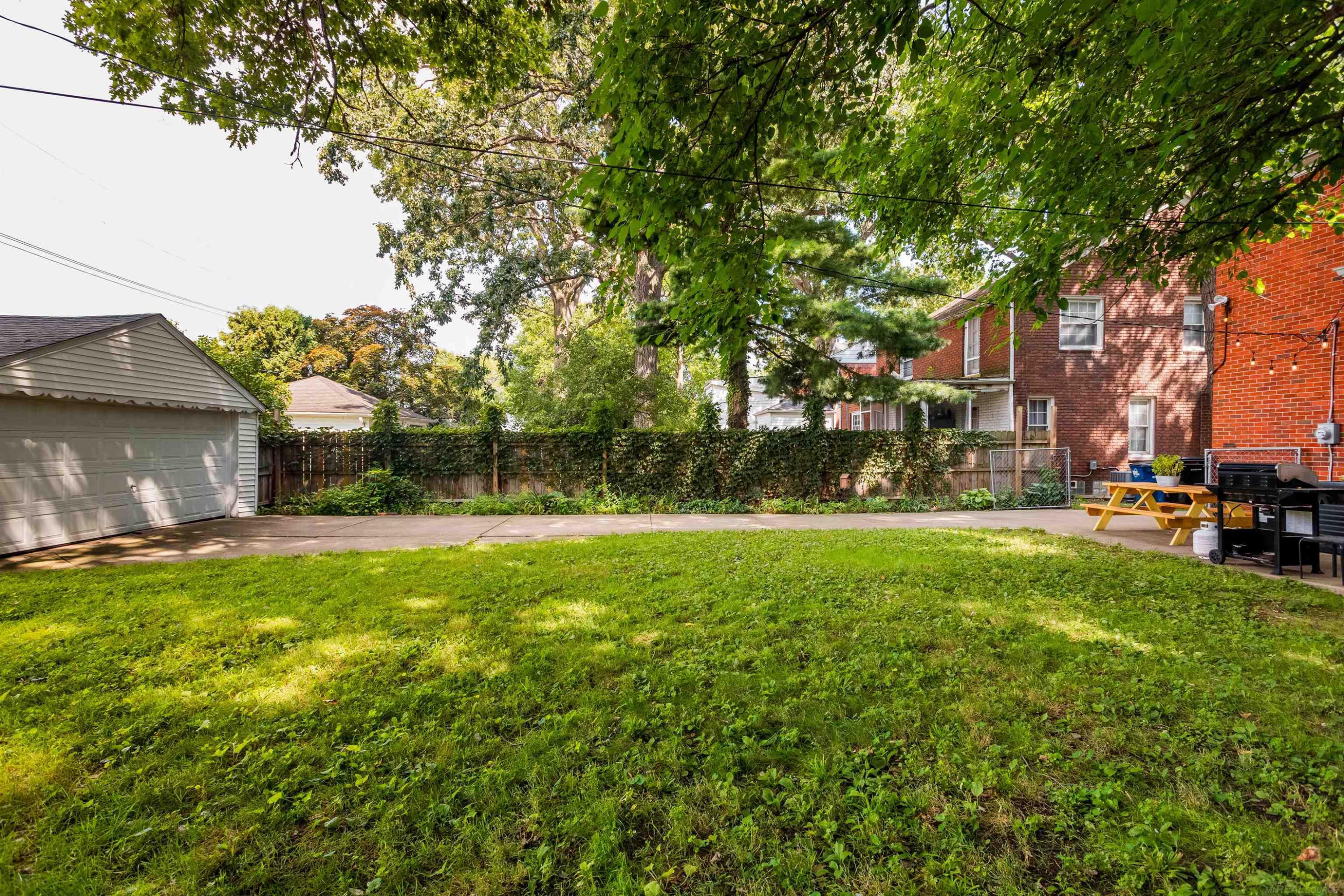 2444 Woodstock Drive, Detroit, MI 48203 — Photo 34