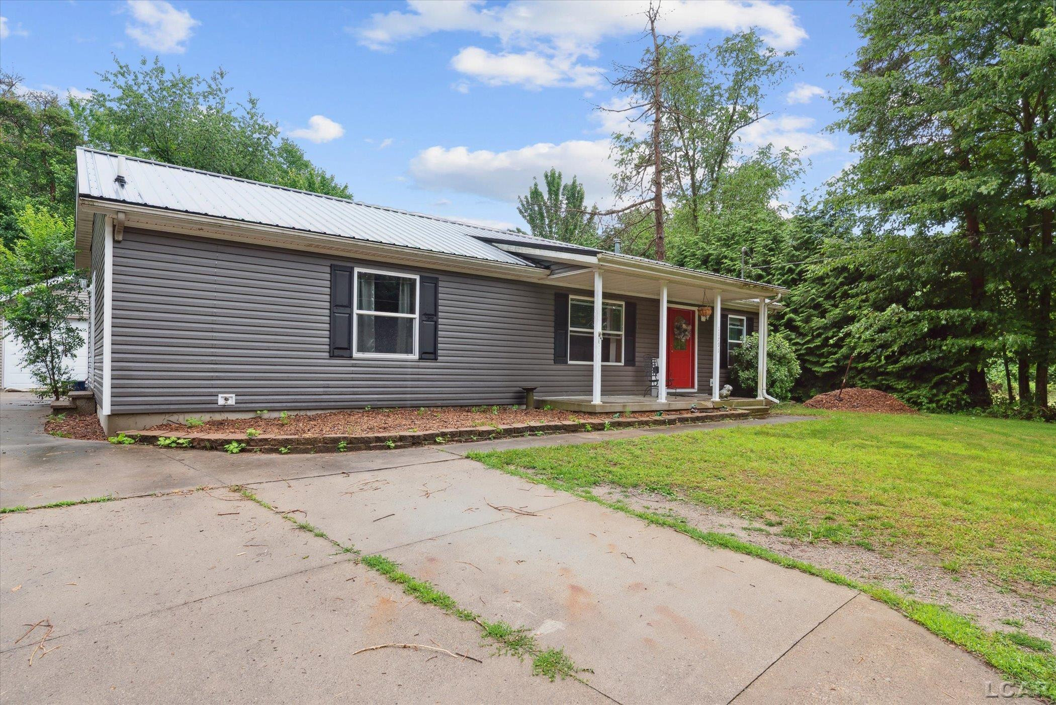 11791 Bradley Drive, Jerome, MI 49249 — Photo 2