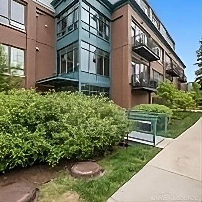 410 N 1st Street, 302, Ann Arbor, MI 48103 — Photo 2