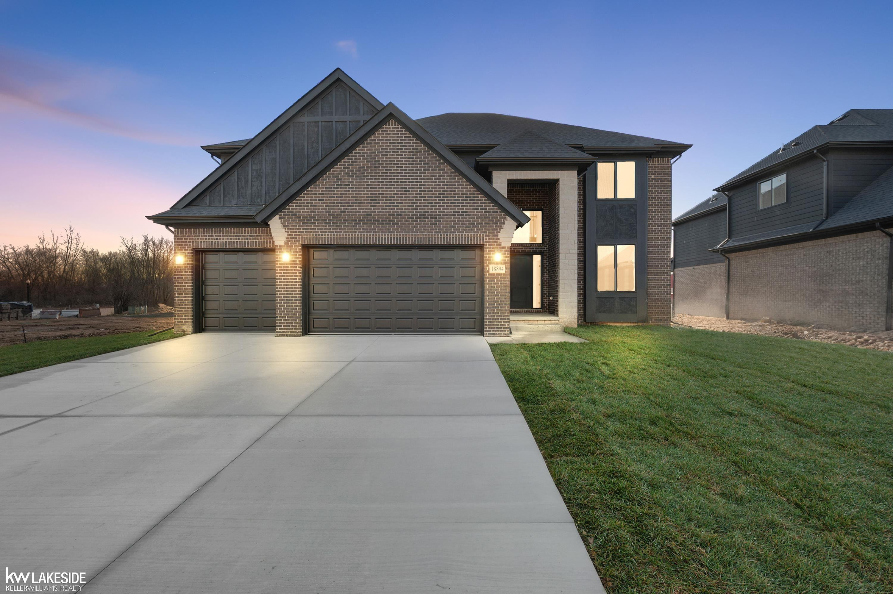 18894 Via Firenze Drive, Macomb, MI 48044