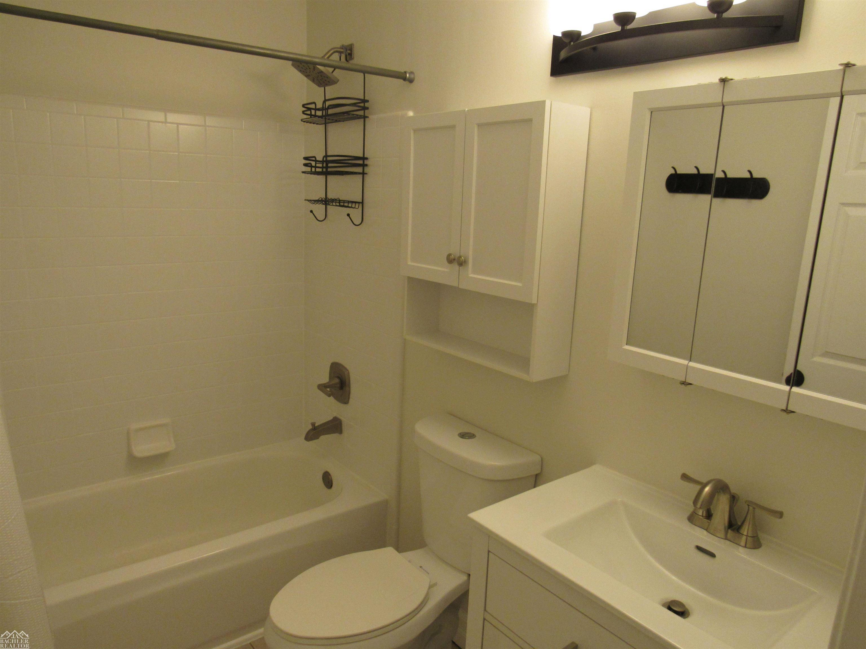 949 Liberty Street, Algonac, MI 48001 — Photo 11
