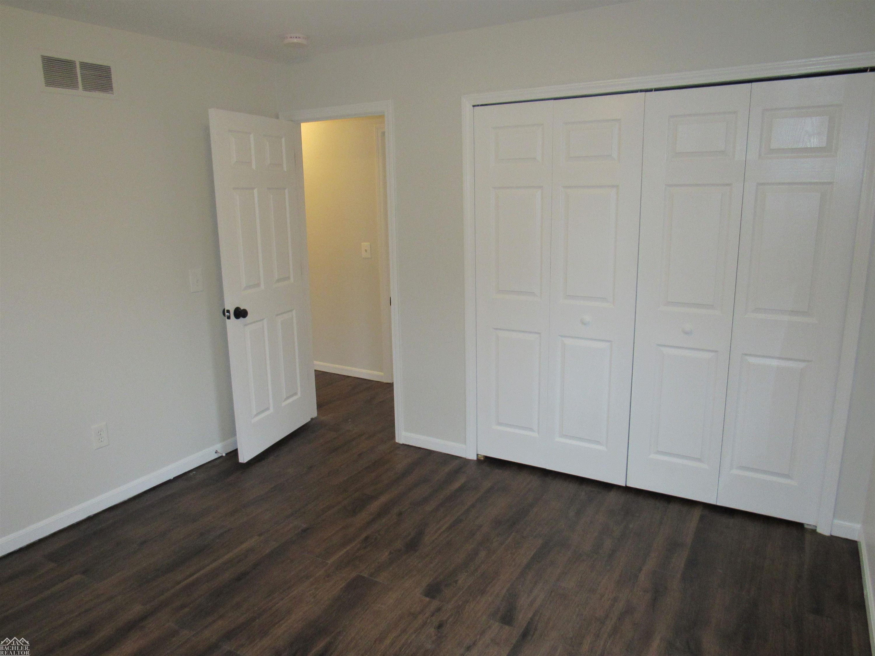 949 Liberty Street, Algonac, MI 48001 — Photo 15