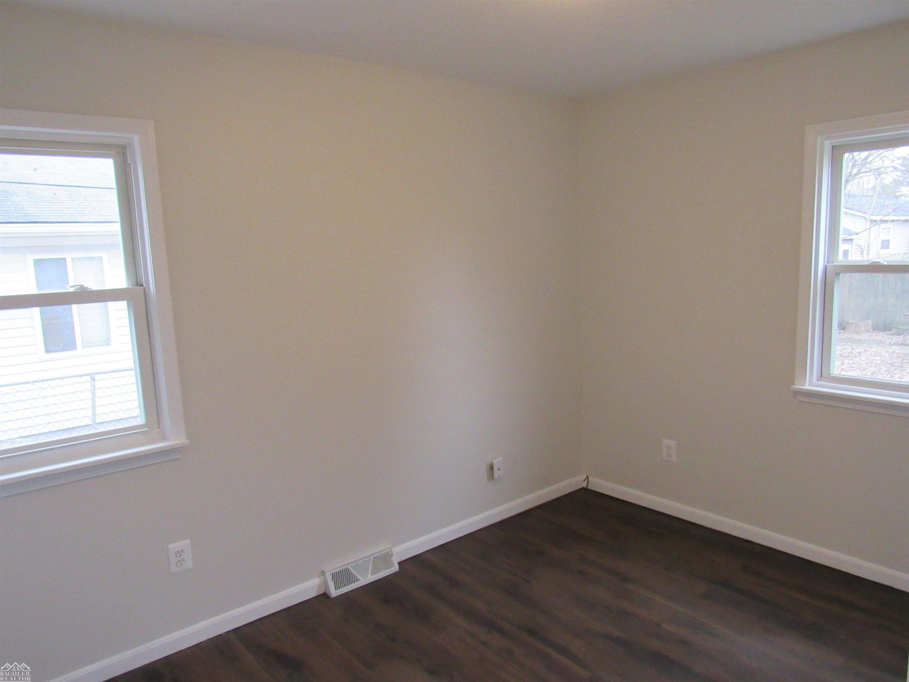 949 Liberty Street, Algonac, MI 48001 — Photo 16