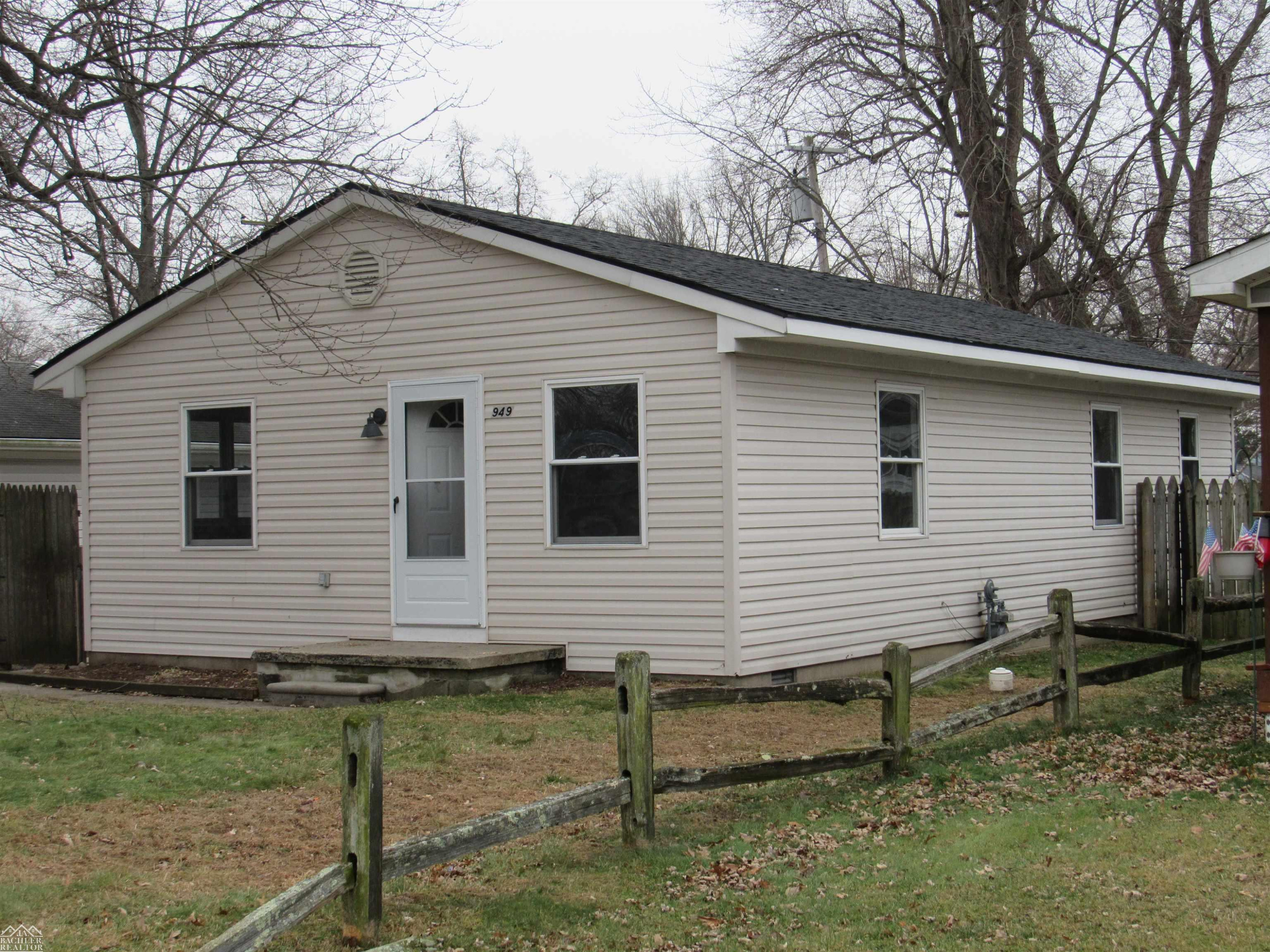 949 Liberty Street, Algonac, MI 48001 — Photo 22