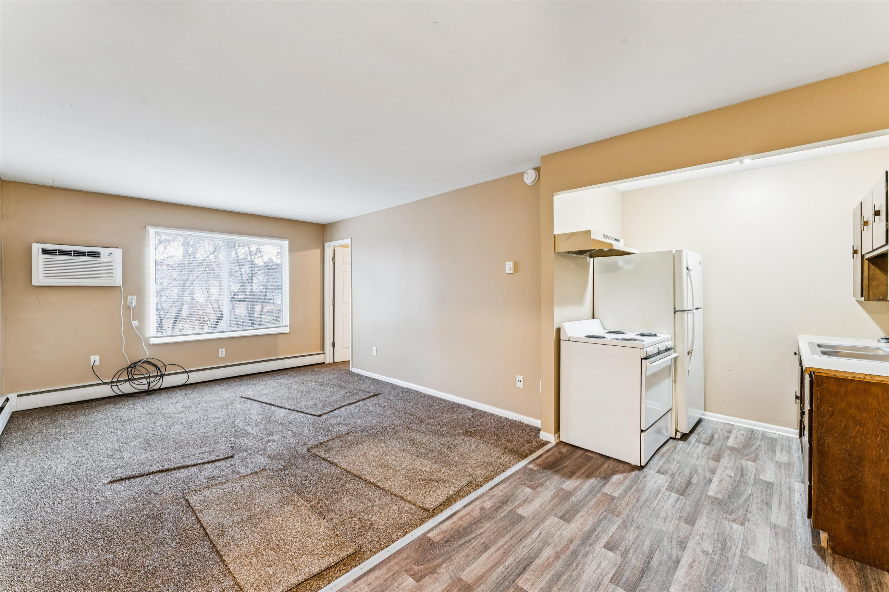 828 North Apt. #11 Street, Apt. #11, MI 48458 — Photo 10