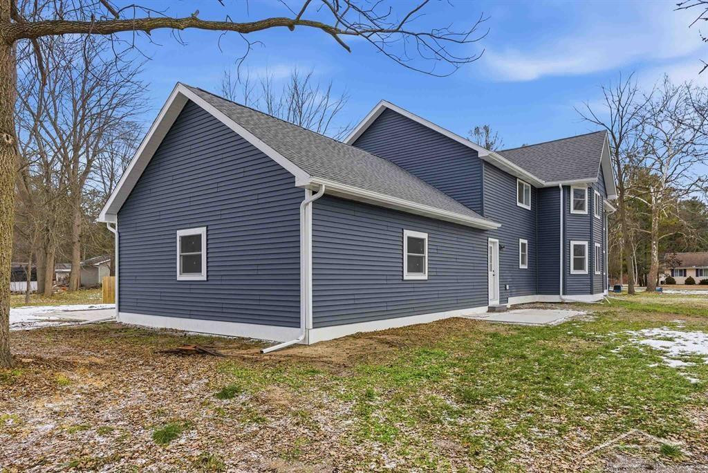 2797 N West River Road, Sanford, MI 48657 — Photo 34