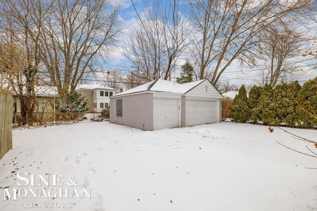835 Harcourt Road, Grosse Pointe Park, MI 48230 — Photo 37