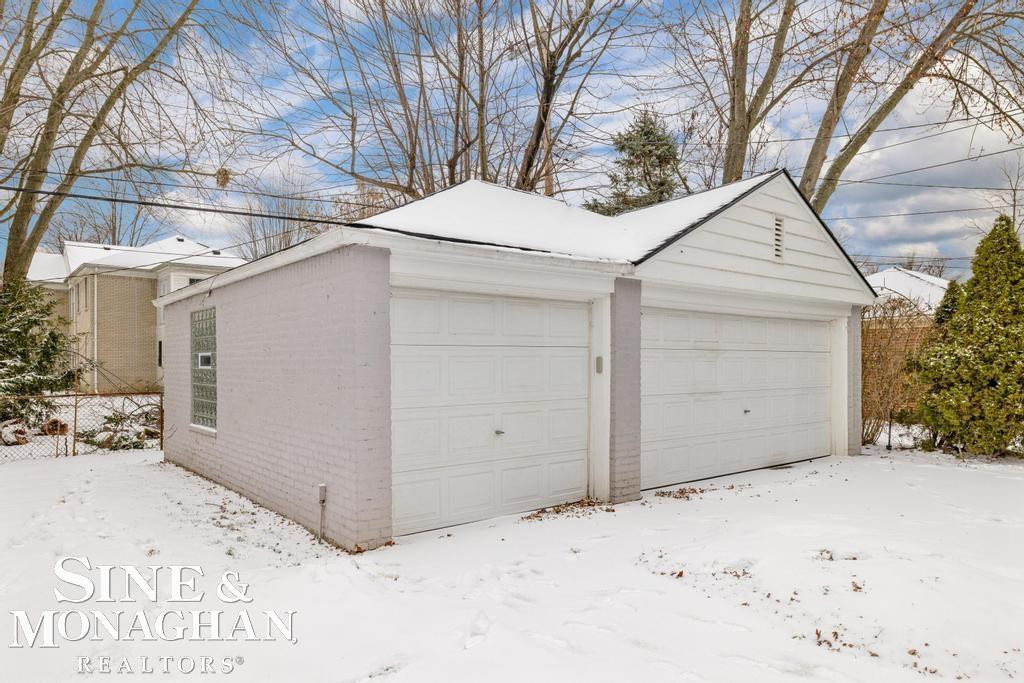 835 Harcourt Road, Grosse Pointe Park, MI 48230 — Photo 38