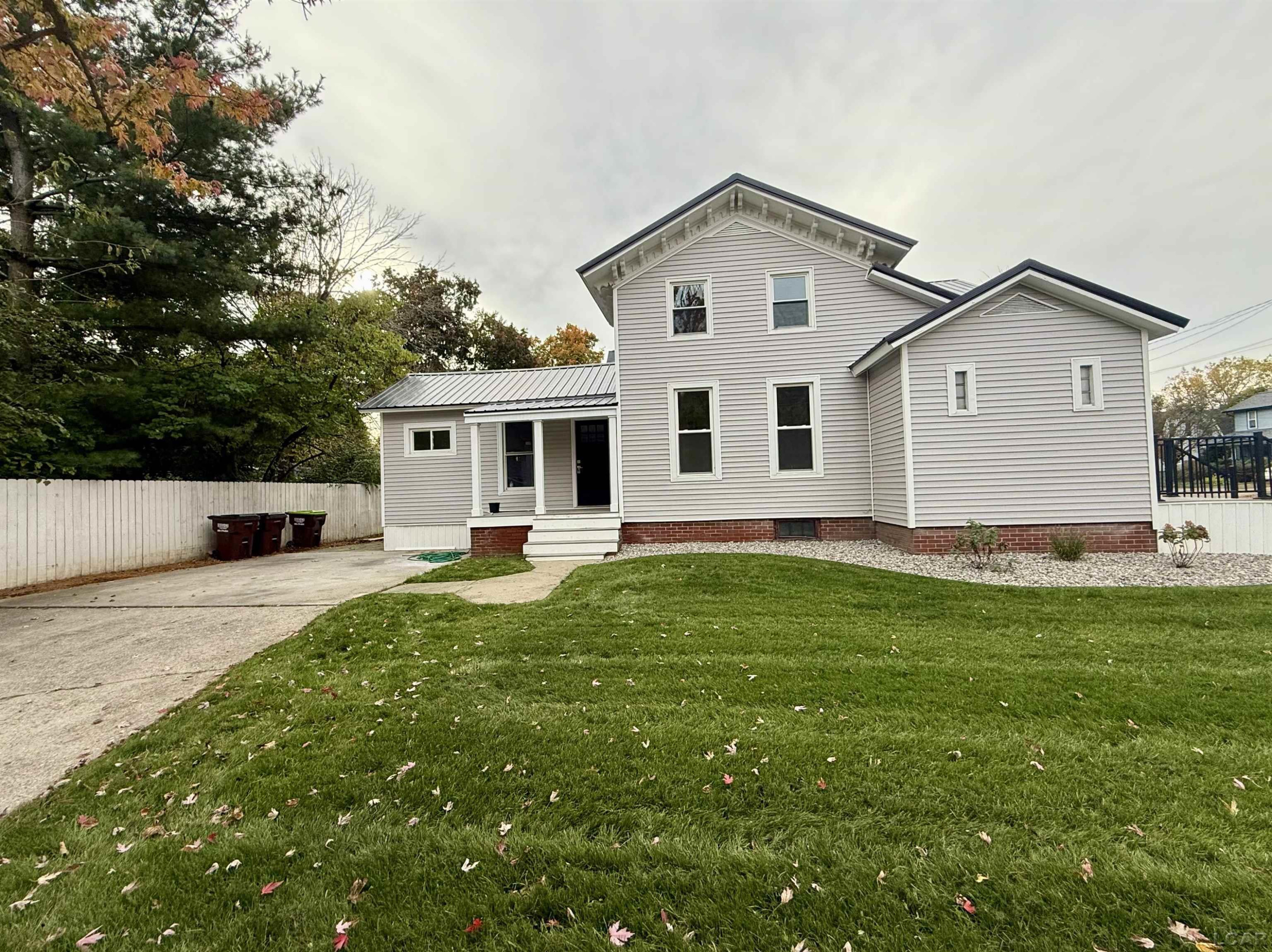 705 College Avenue, Adrian, MI 49221 — Photo 2