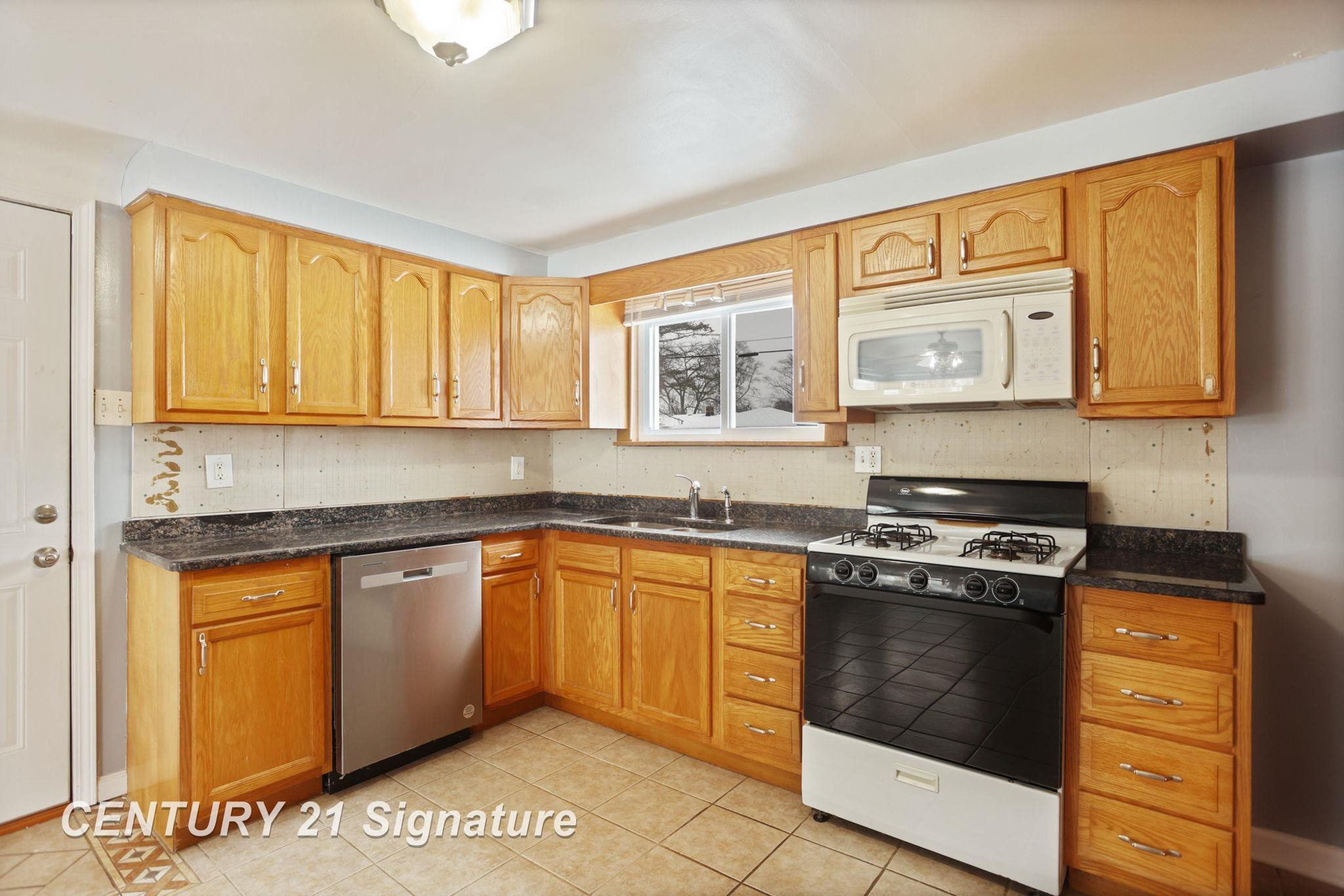 723 Pioneer Trail, Saginaw, MI 48604 — Photo 13