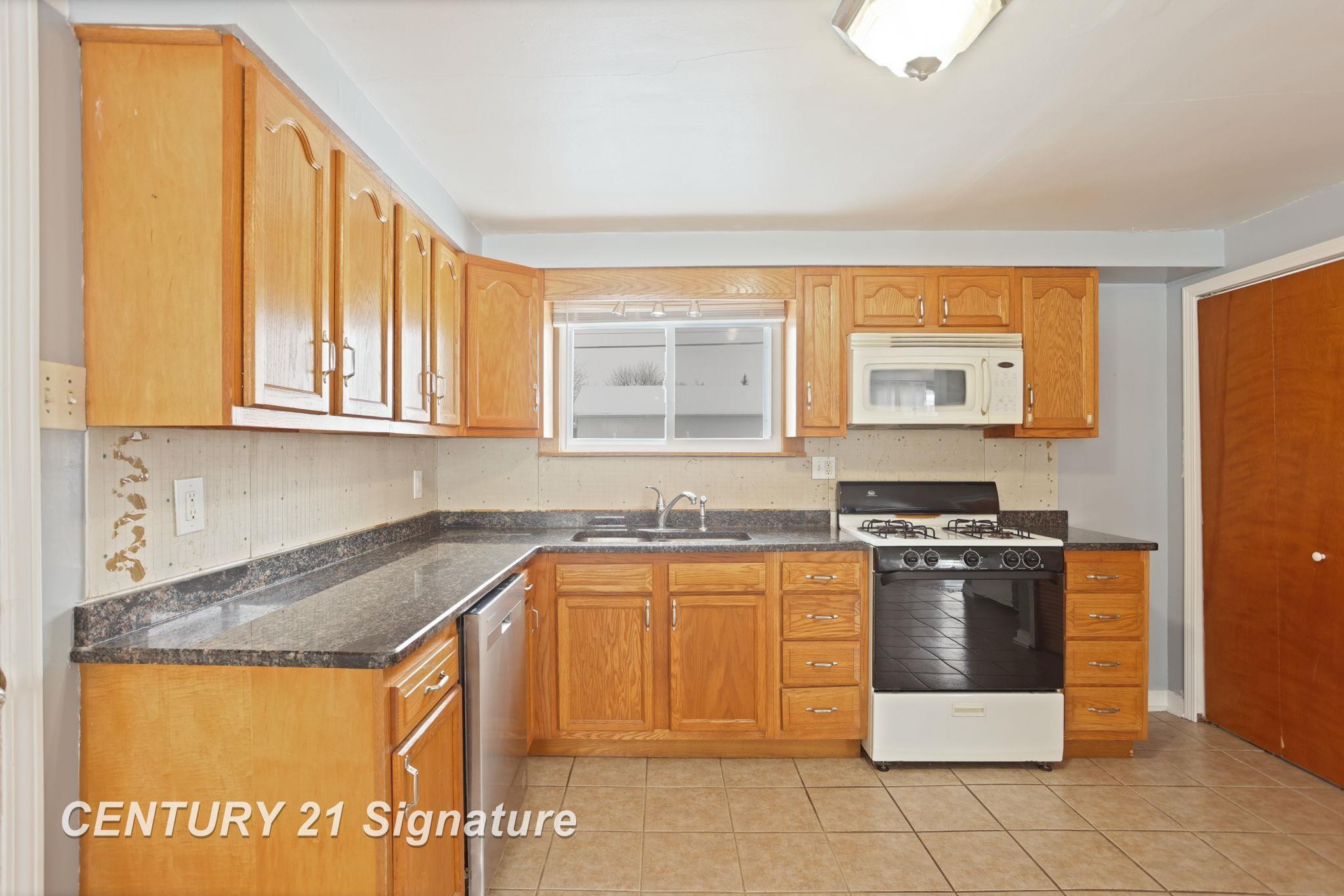 723 Pioneer Trail, Saginaw, MI 48604 — Photo 14