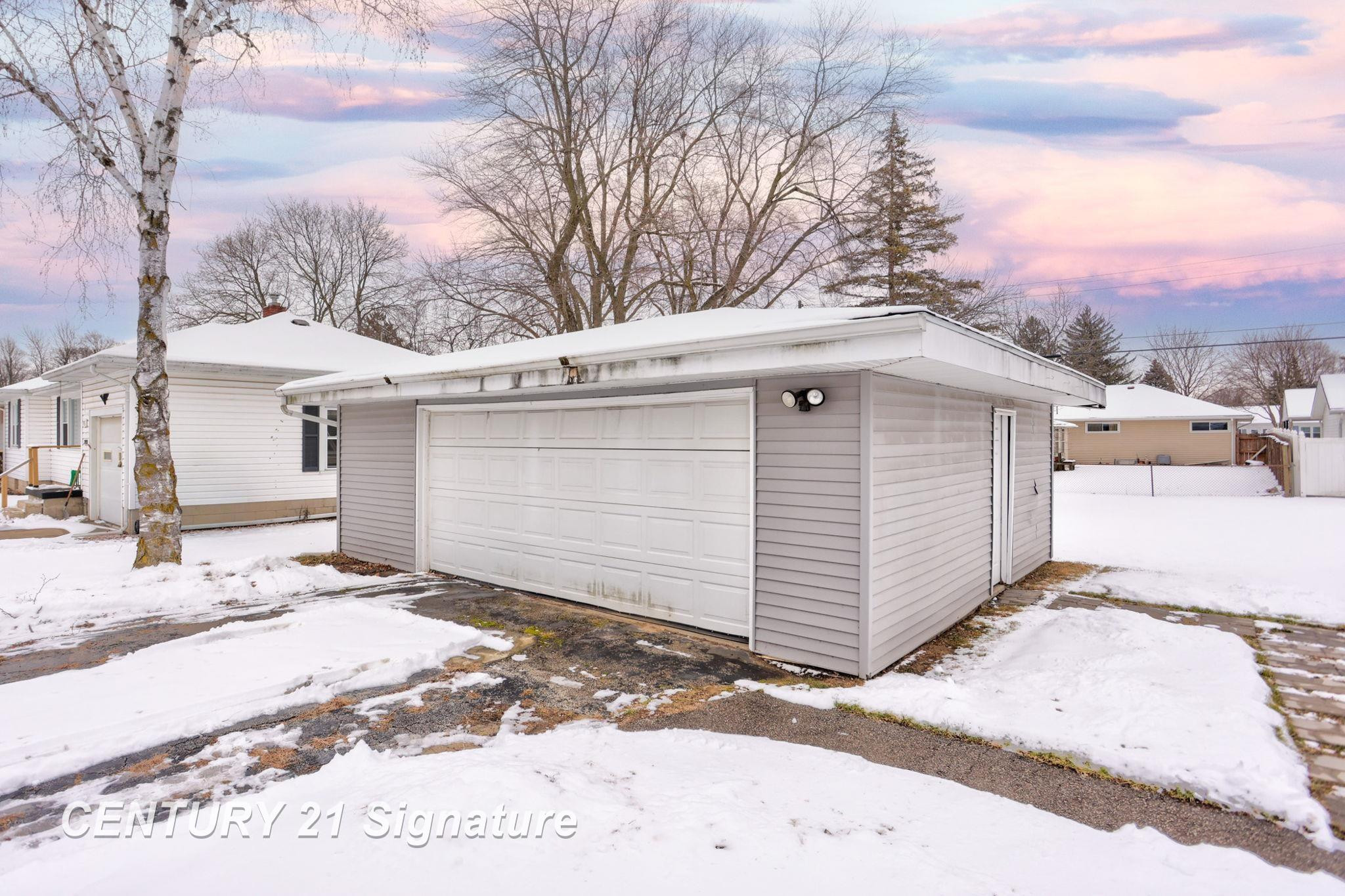 723 Pioneer Trail, Saginaw, MI 48604 — Photo 23