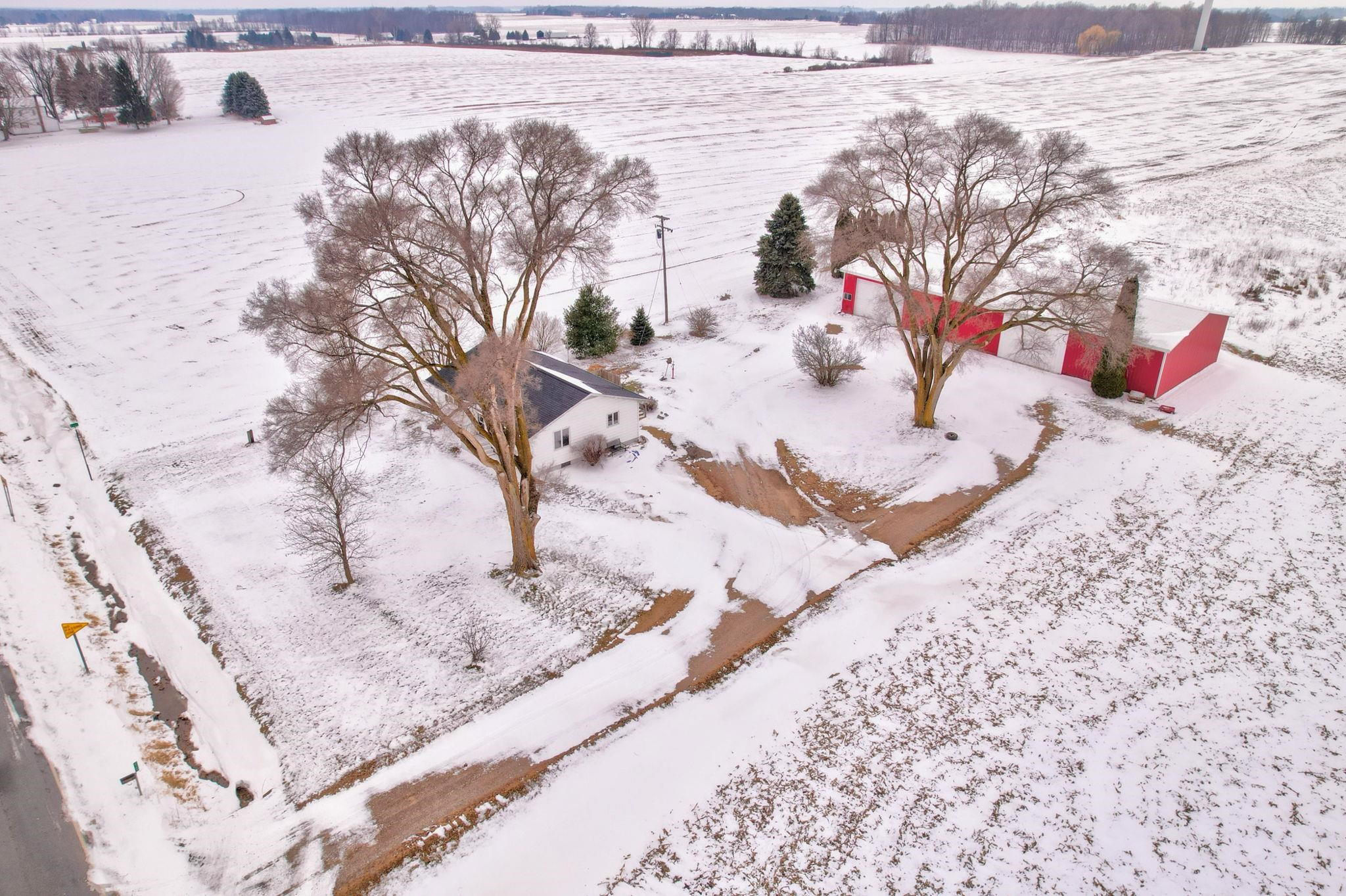 2744 Kirk Road, Vassar, MI 48768 — Photo 2