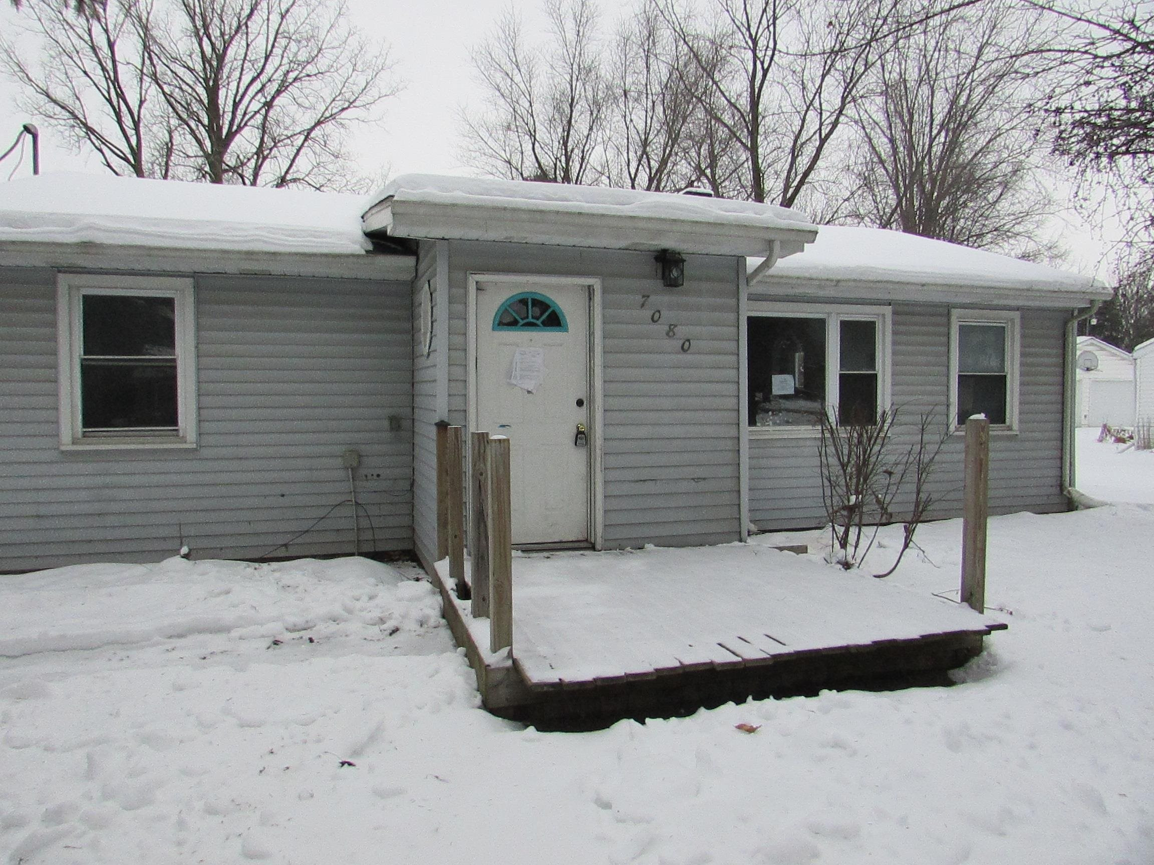 7080 W Vienna Road, Clio, MI 48420 — front exterior