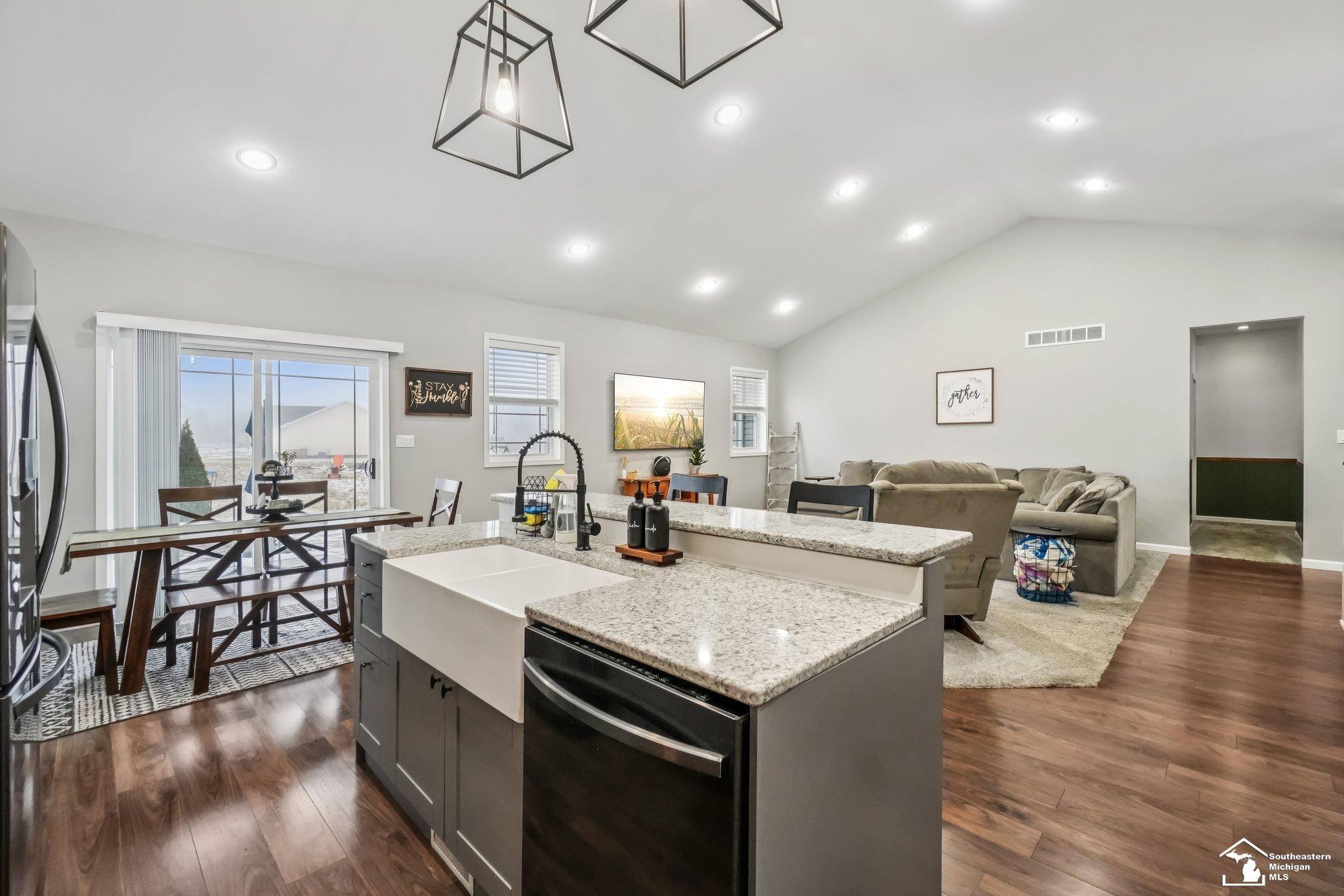 5430 Mustang Drive, Newport, MI 48166 — Photo 11